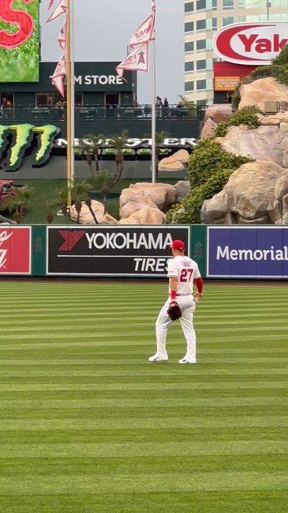 LA Angels - Mike Trout in right field! - Professional Sports Teams Near Me - Anaheim, California