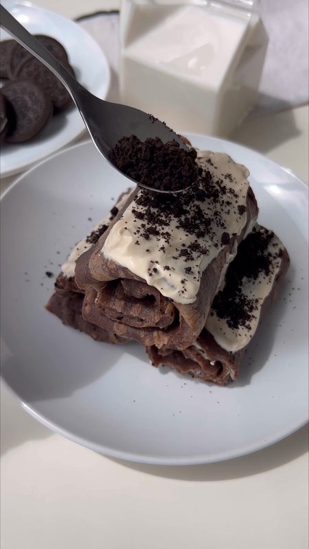 Oreo Protein Crepes