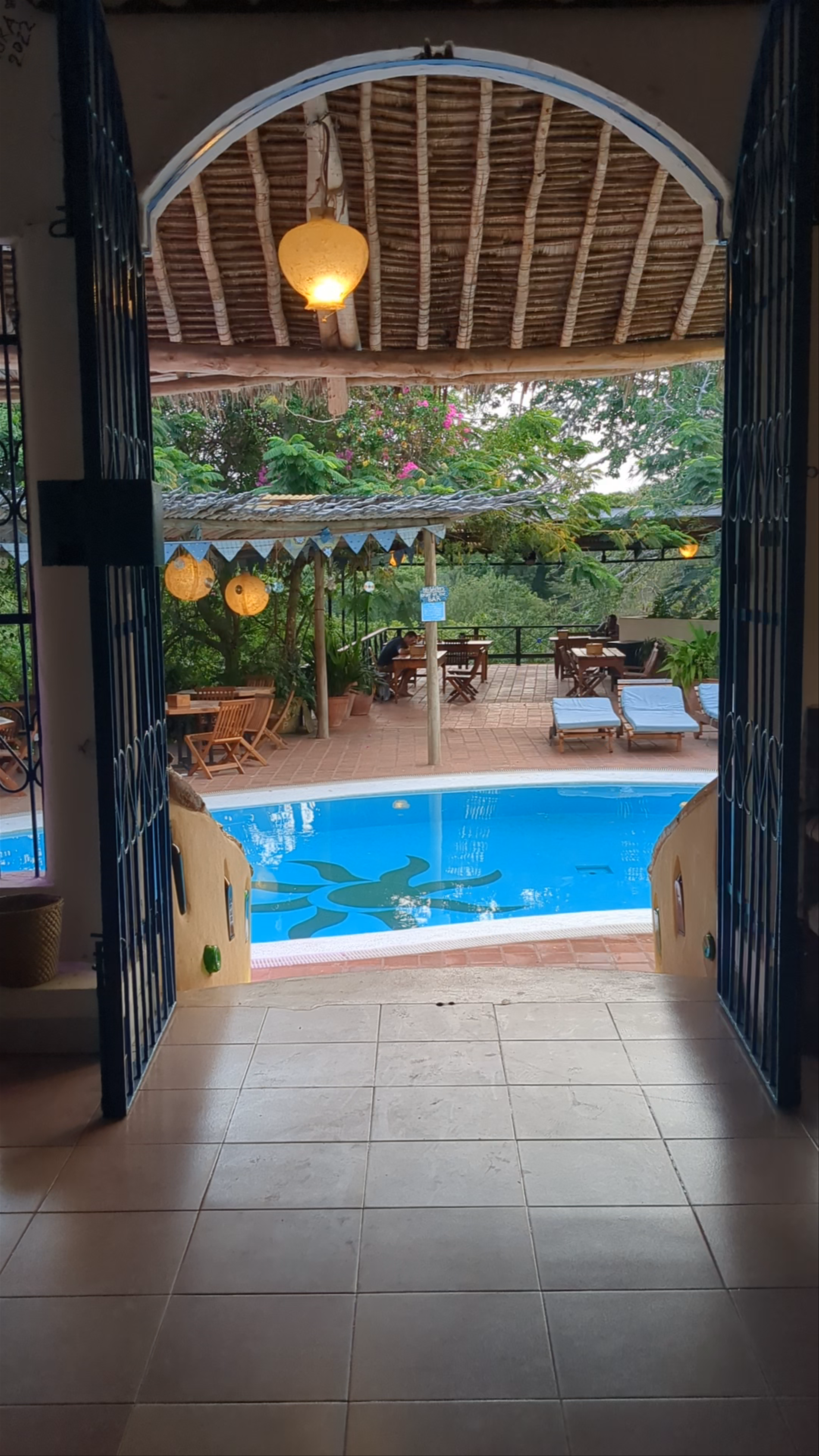 Distant Relatives Ecolodge & Backpackers