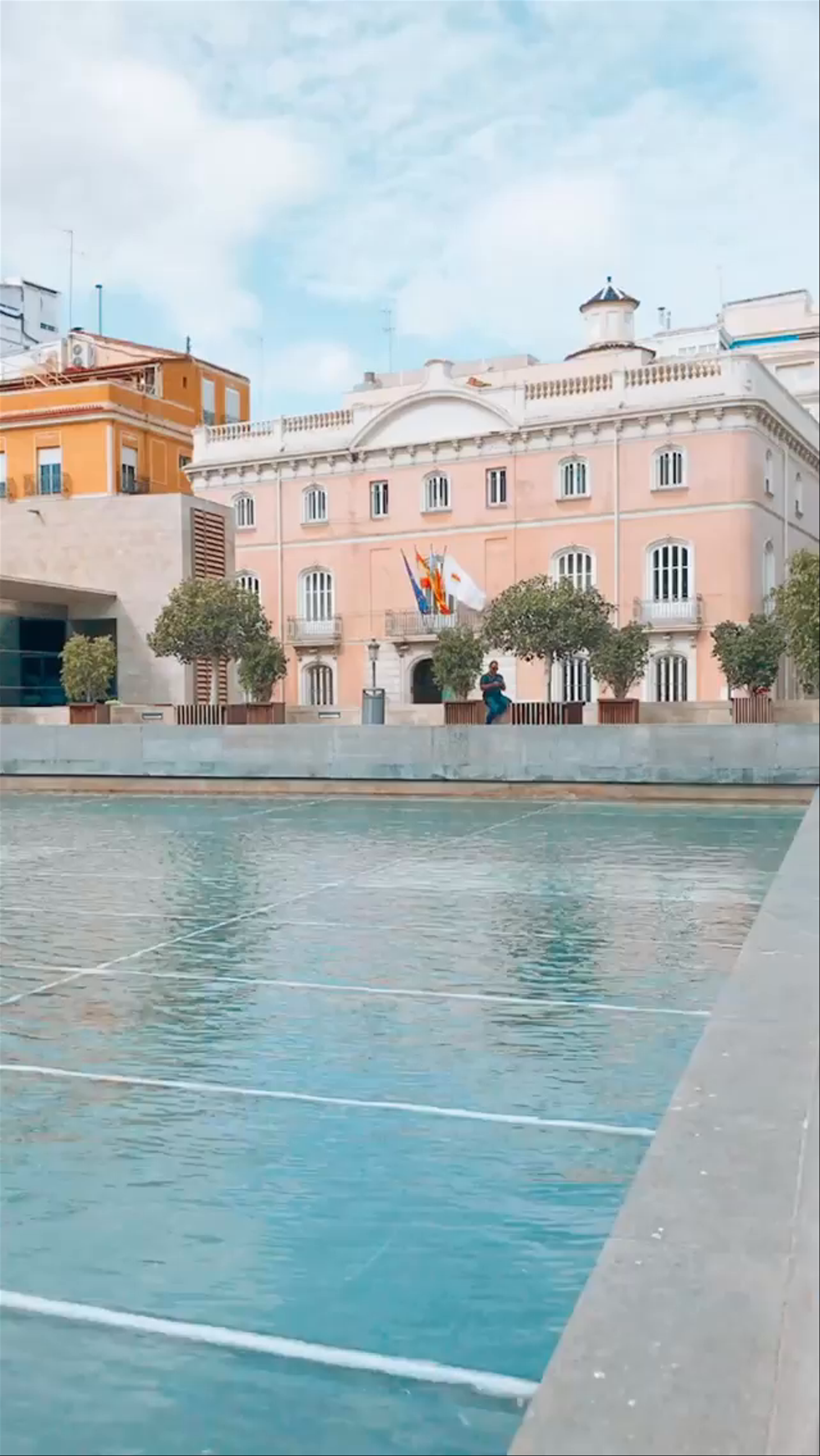 Serene Urban Escape at Plaza Décimo Junio Bruto, Valencia