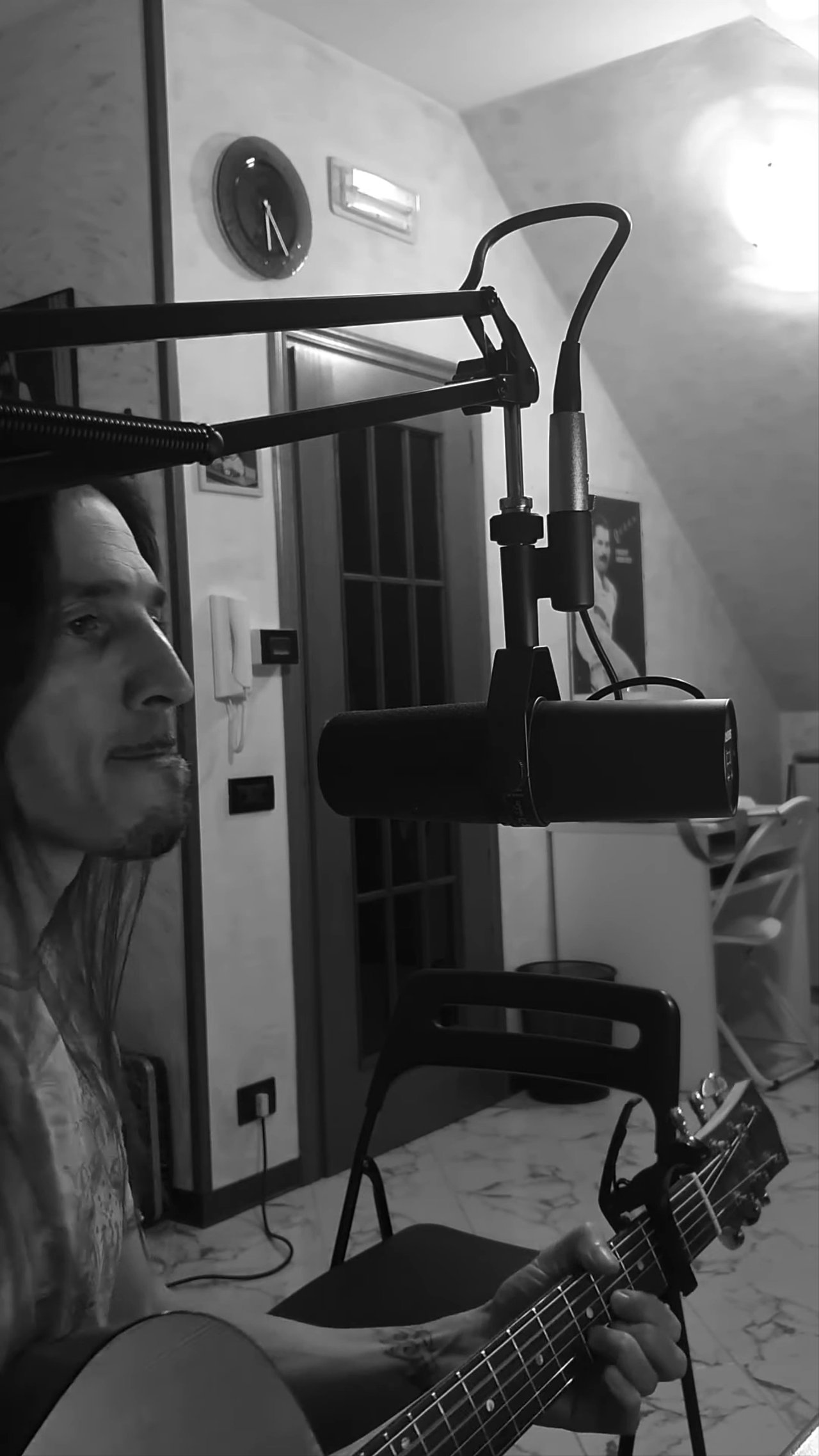 The Florence Wedding Singer - Kiss - video 3
