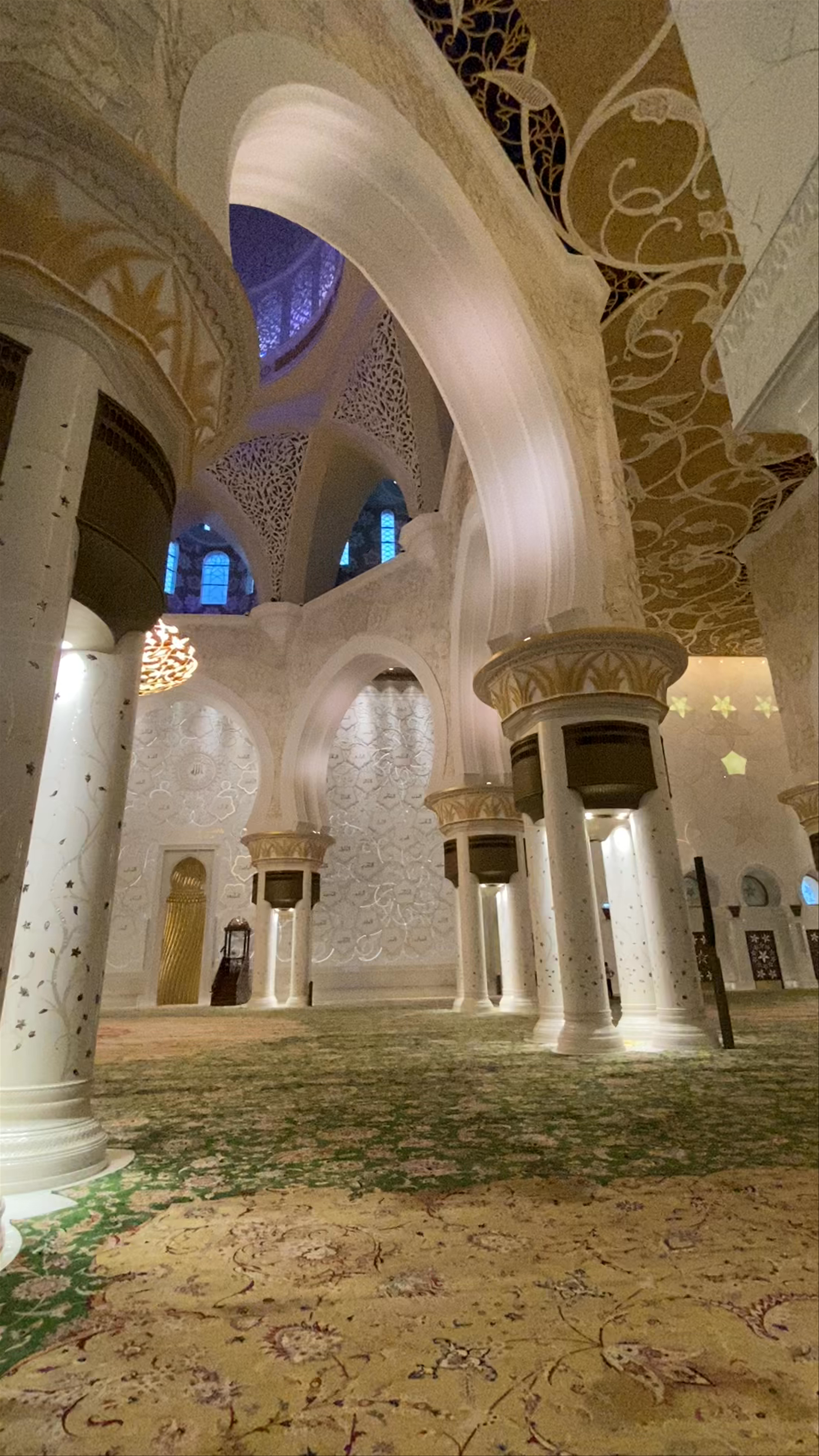 Mosque Of Sheikh Zayed Bin Sultan the First - 9 - Street - Abu Dhabi - United Arab Emirates