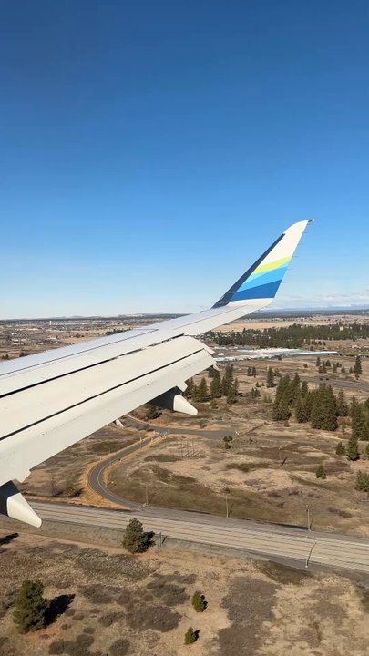 Alaska Airlines - 3/22/25 Smooth landing - Airlines Near Me - Spokane, Washington