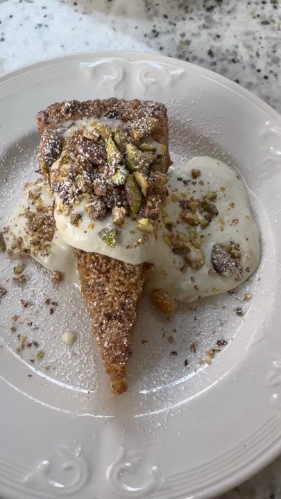 Mano Cornuto - Cafes Near Me - Montreal, Quebec