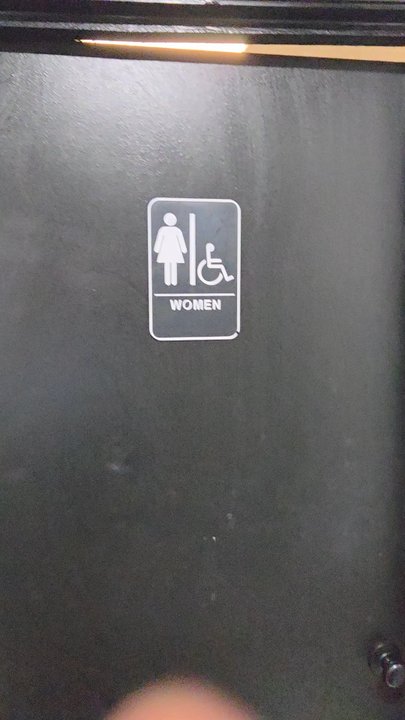 Viva Mexico - Ladies restroom - Mexican Near Me - Memphis, Tennessee