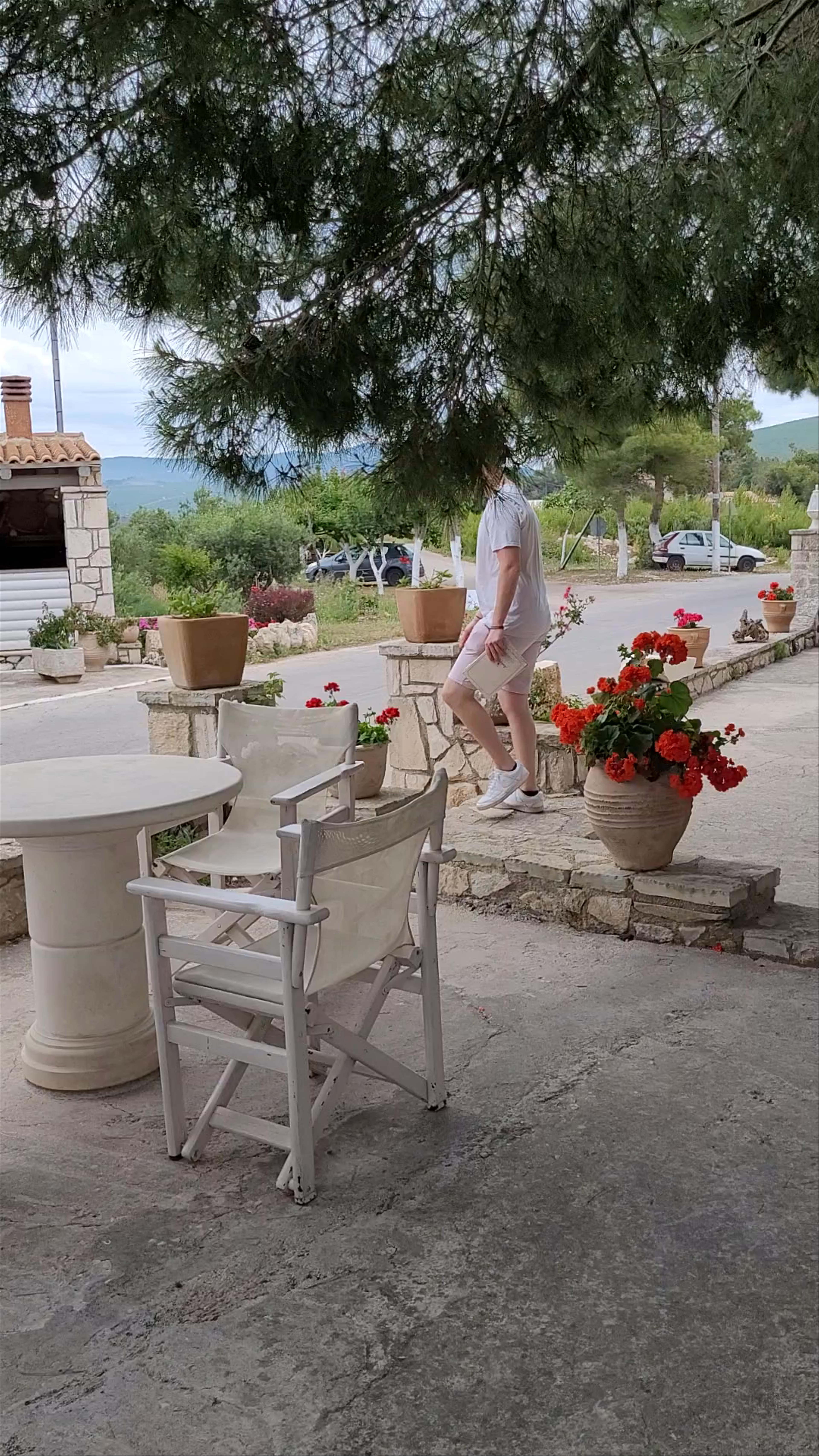 Cafe Snack Bar Restaurant NINTRI