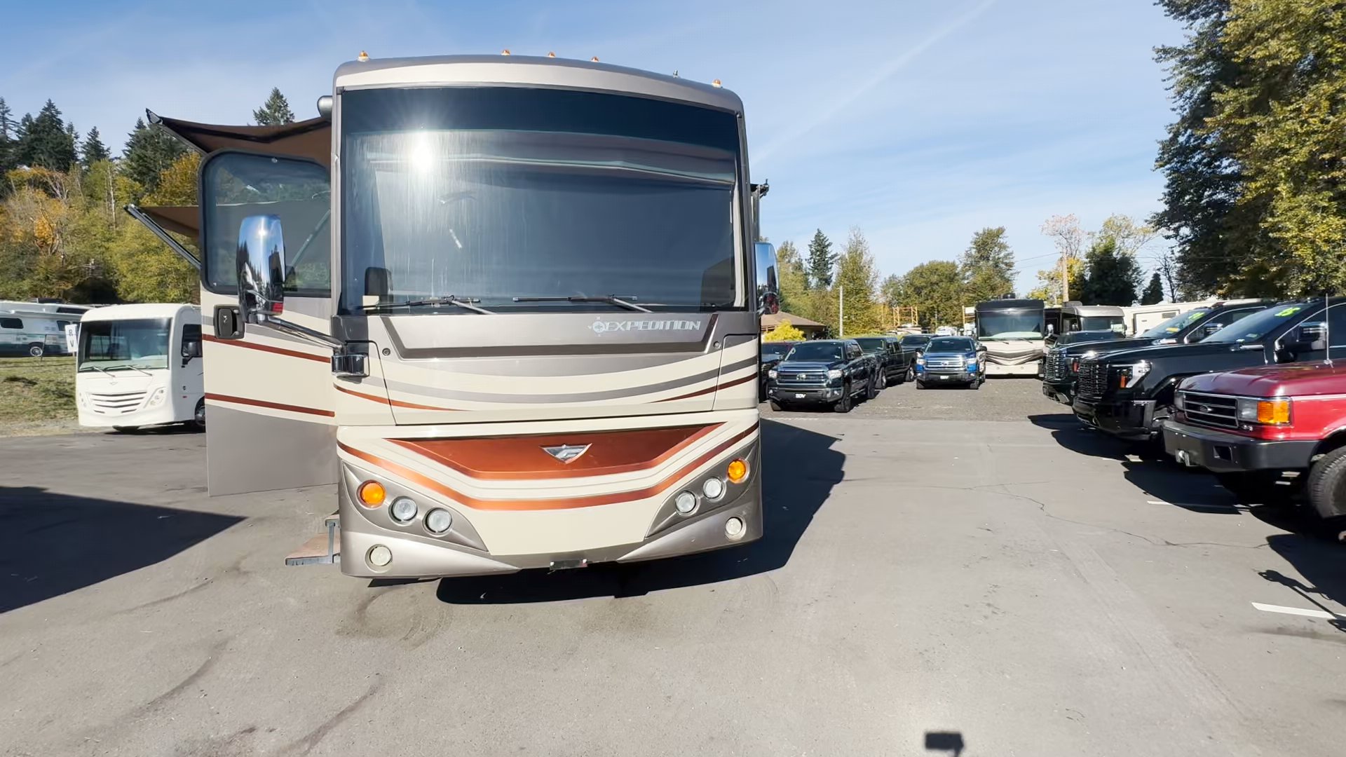Truck City RV - #20419 - 2015 Fleetwood Expedition 3 Slide Diesel Pusher
