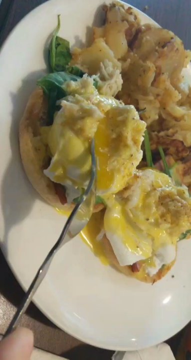 Griddle 145 - Crab Benedict - Breakfast & Brunch Near Me - Whitehall, Pennsylvania