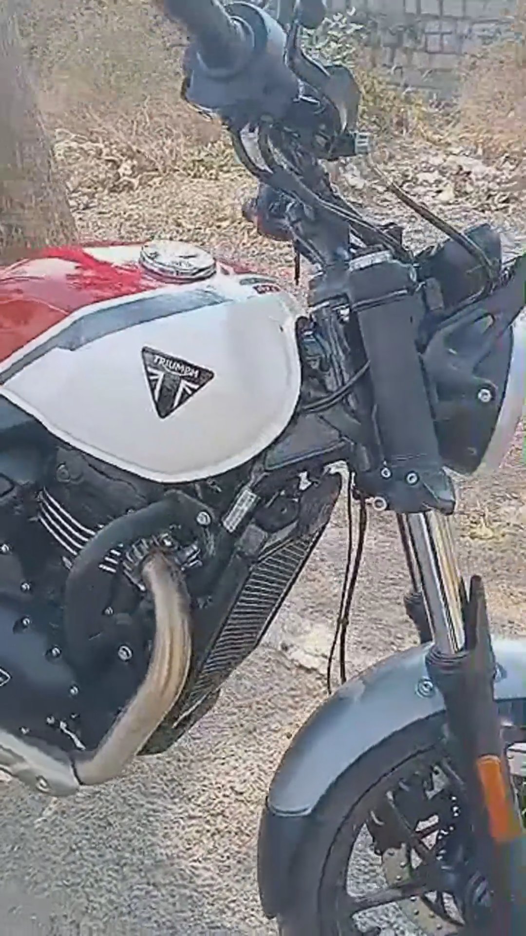 Walk-around video thumbnail