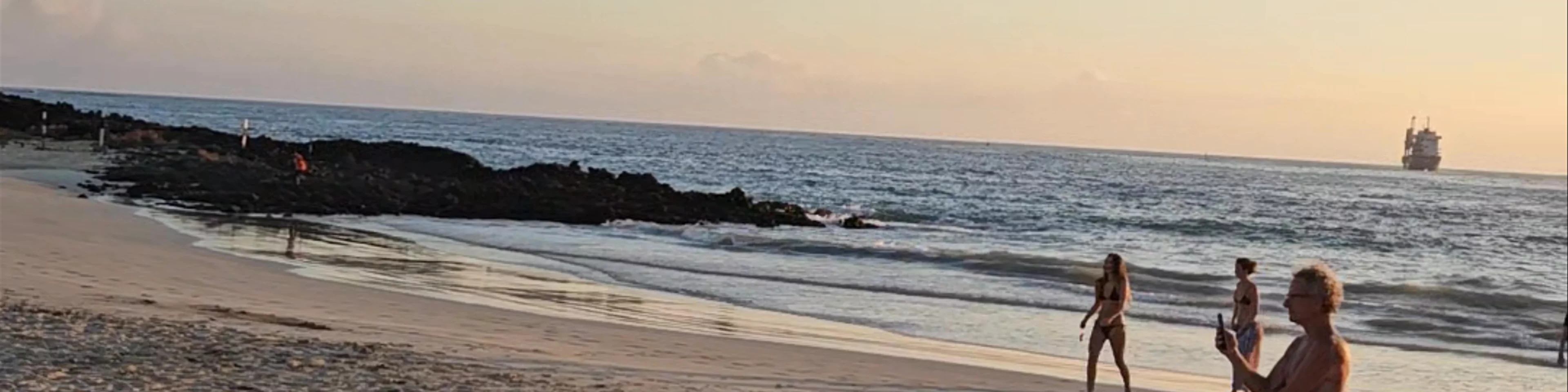 Puerto Villamil Beach