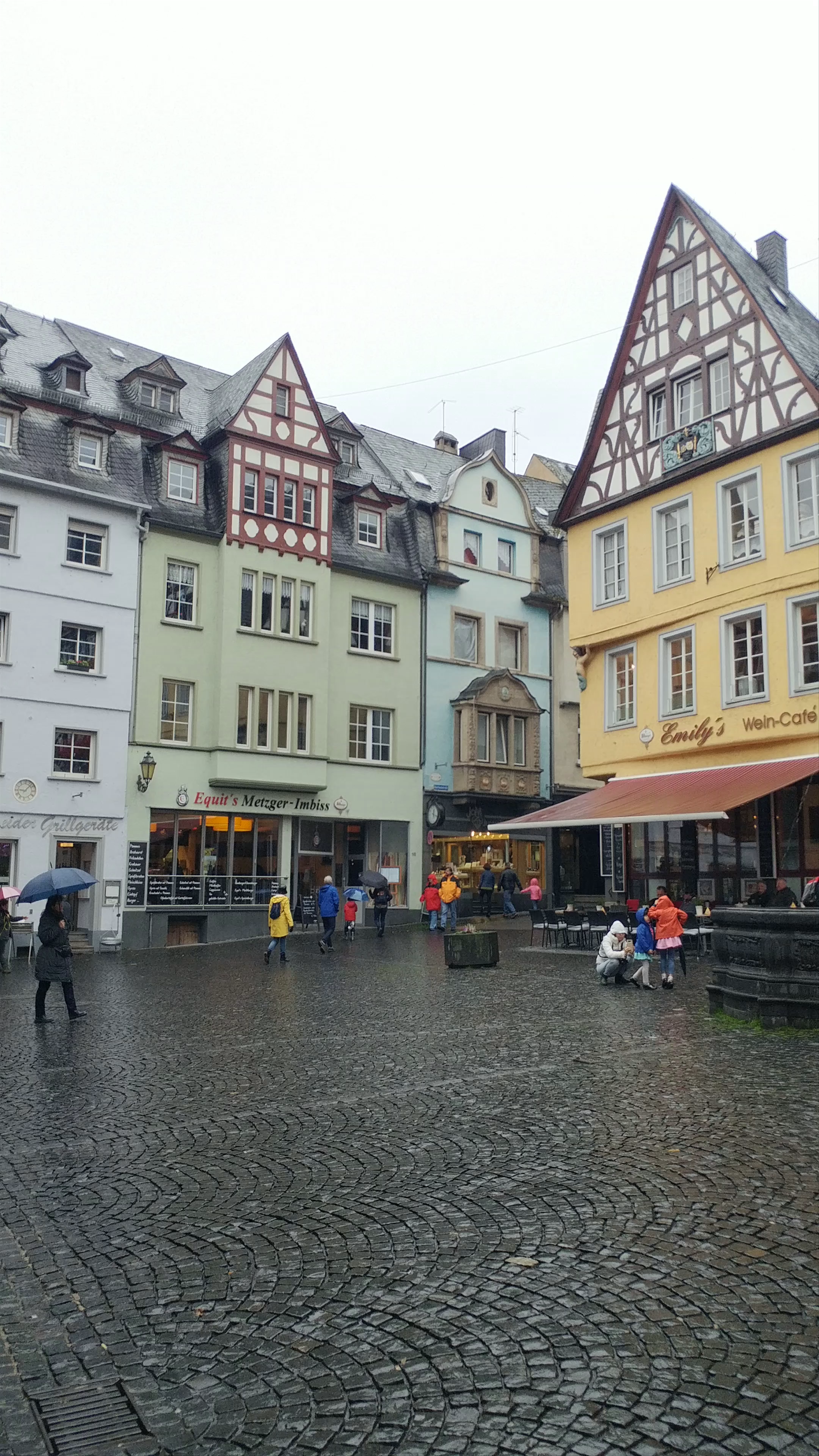 Strolling the Charming Market Square of Cochem, Moselpromenade