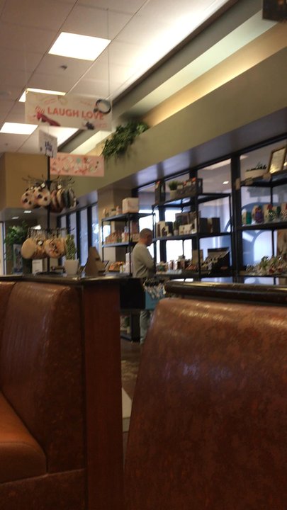 Jacksons Car Wash - Waiting area! So many stuff to shop for your car, house and nick nacks - Car Wash Near Me - Phoenix, Arizona