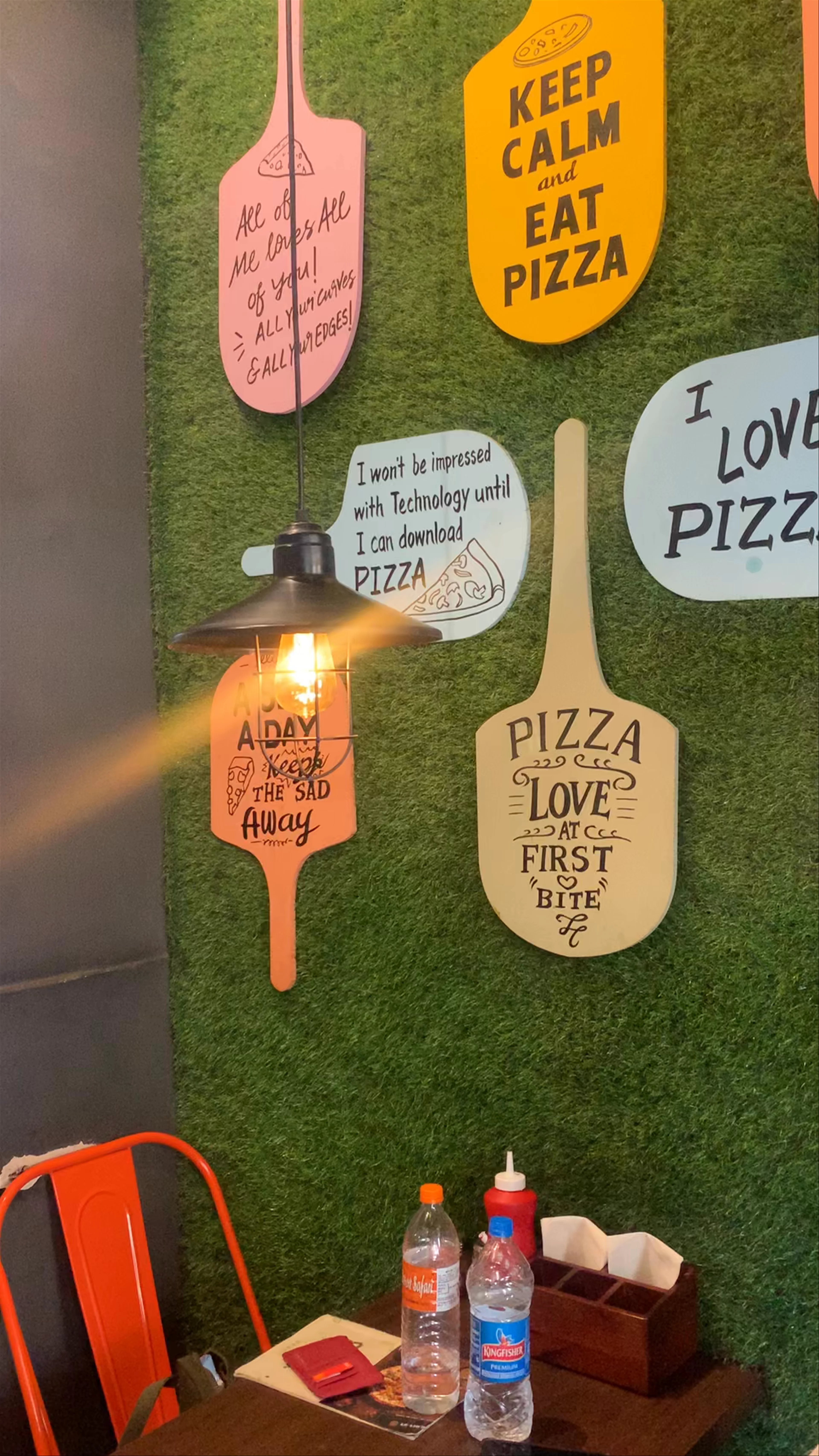 LE LIO'S PIZZA