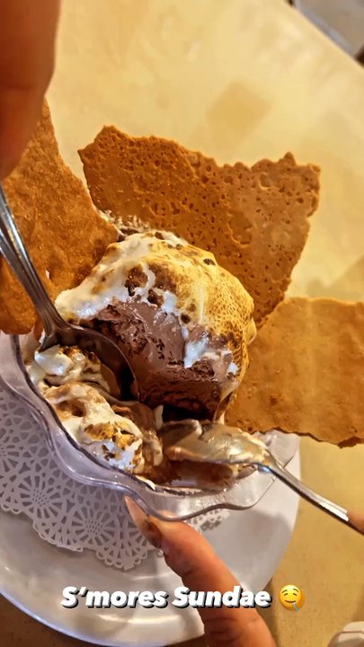 Moo Creamery - S'mores sundae - Burgers Near Me - Bakersfield, California