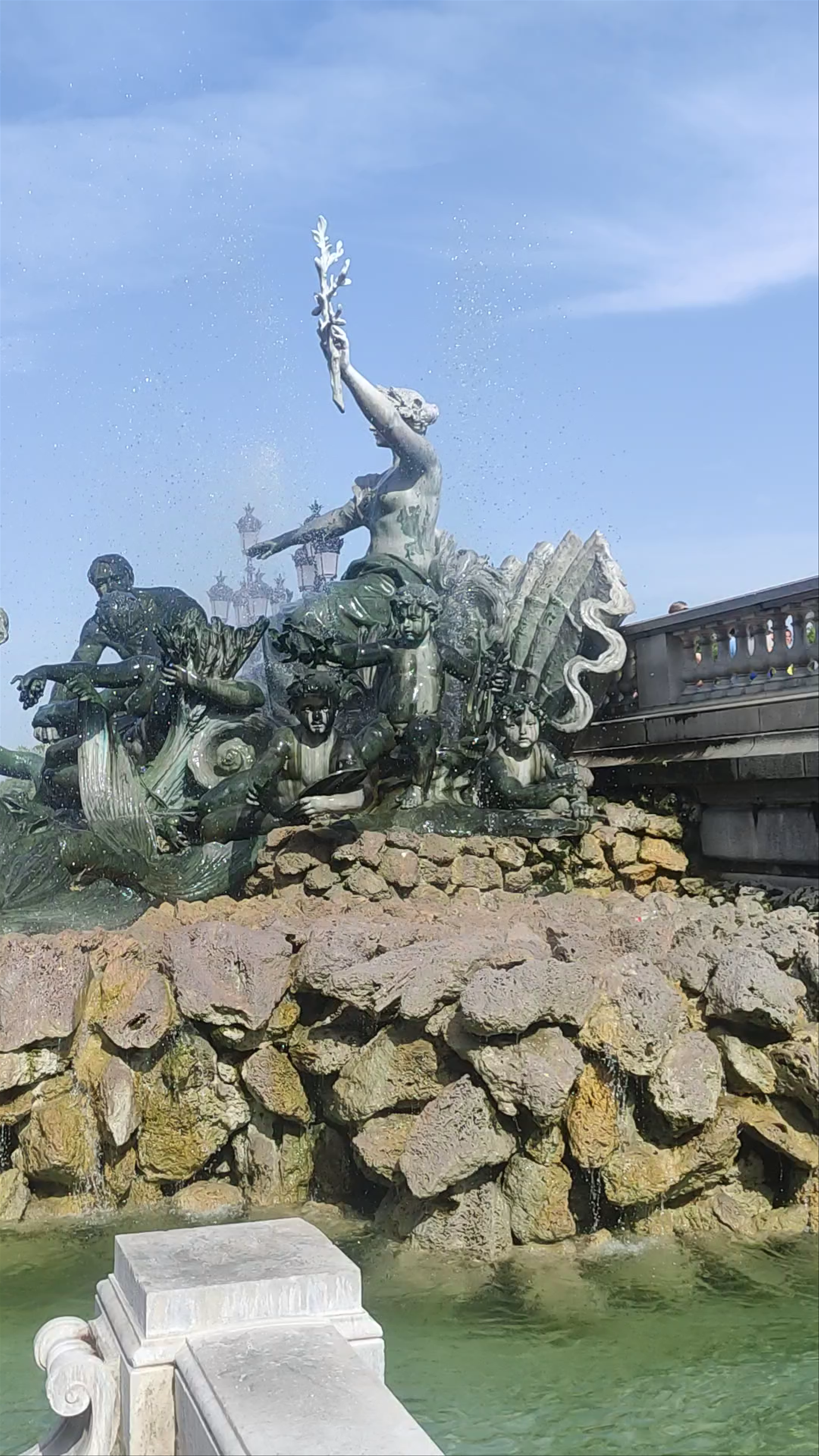 Monument aux Girondins Fountain Experience in Bordeaux