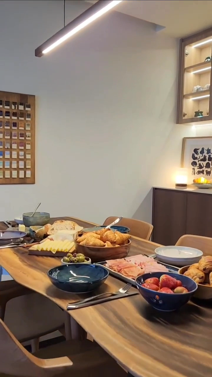 A-cafe-themed-gathering-in-our-home