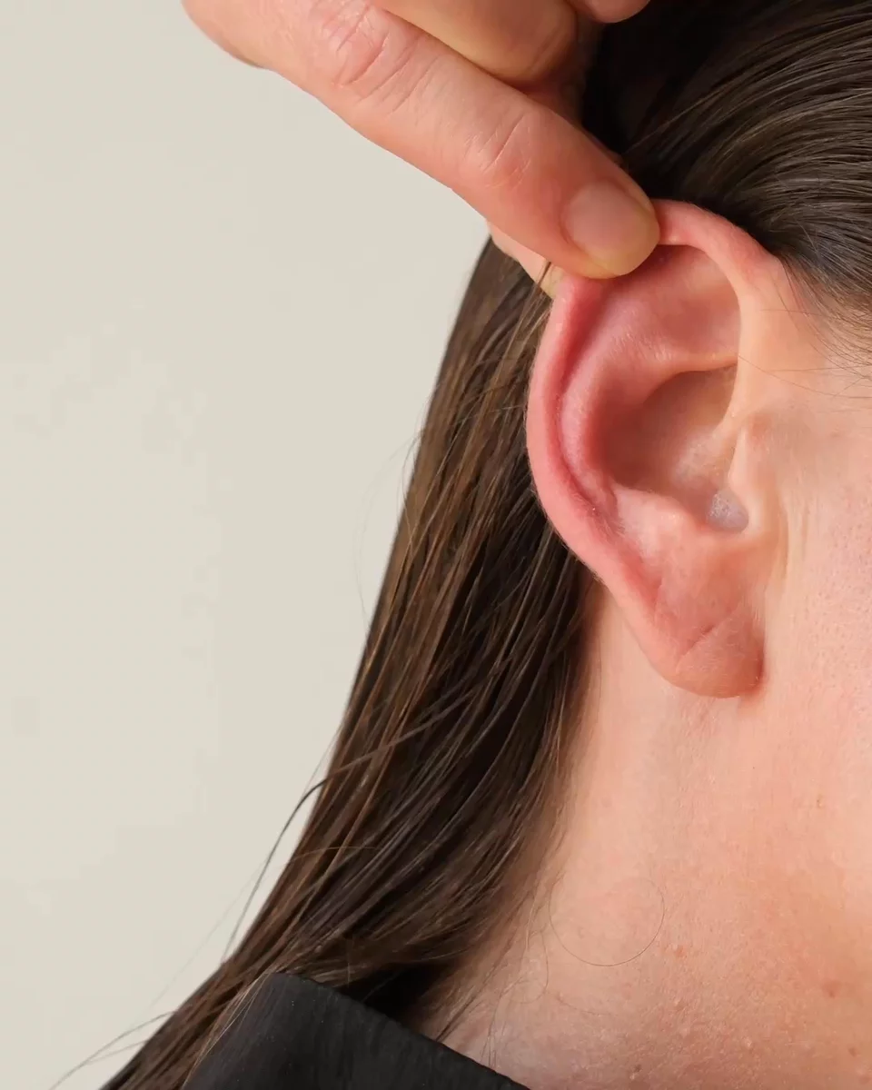 Lina Ear Cuff video preview