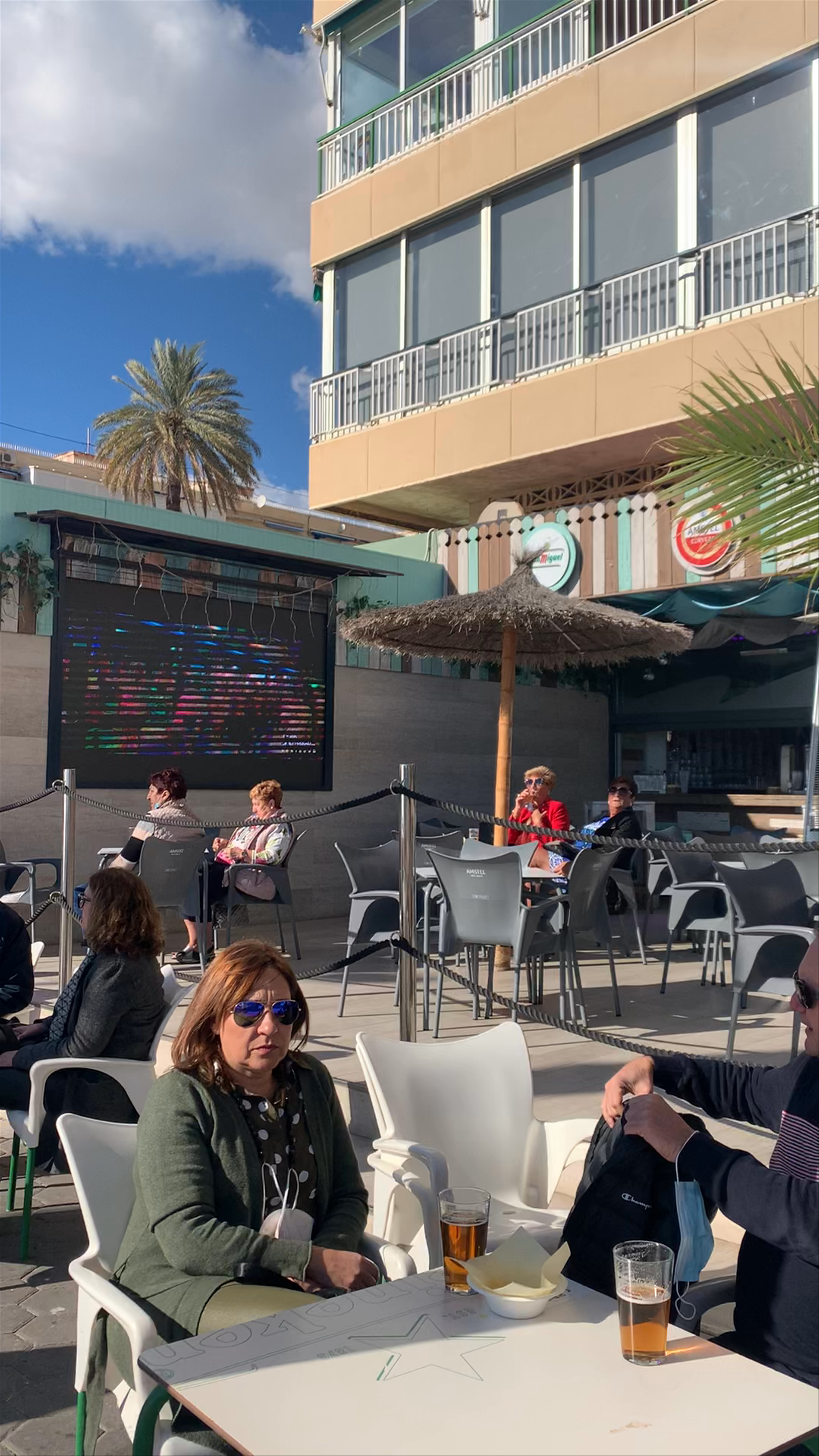 Tiki Town Beach Club: Sunny Afternoon Vibes at Benidorm's Seaside Spot