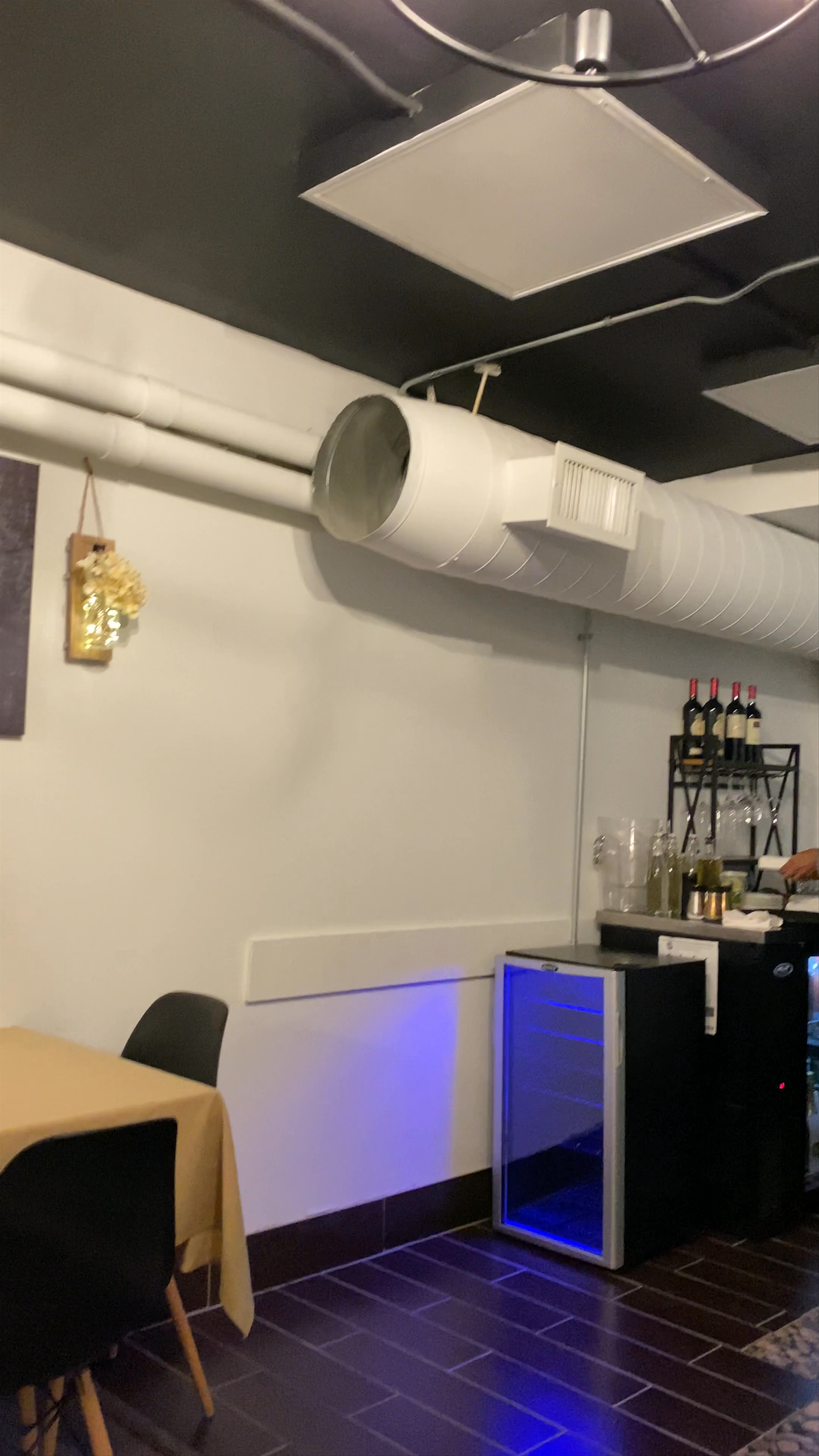 Pizza Nest - Romantic & Cozy Italian Restaurant 