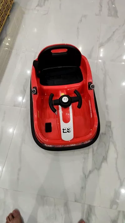 Immagine di Pumpii Ride-On Car 12V 1