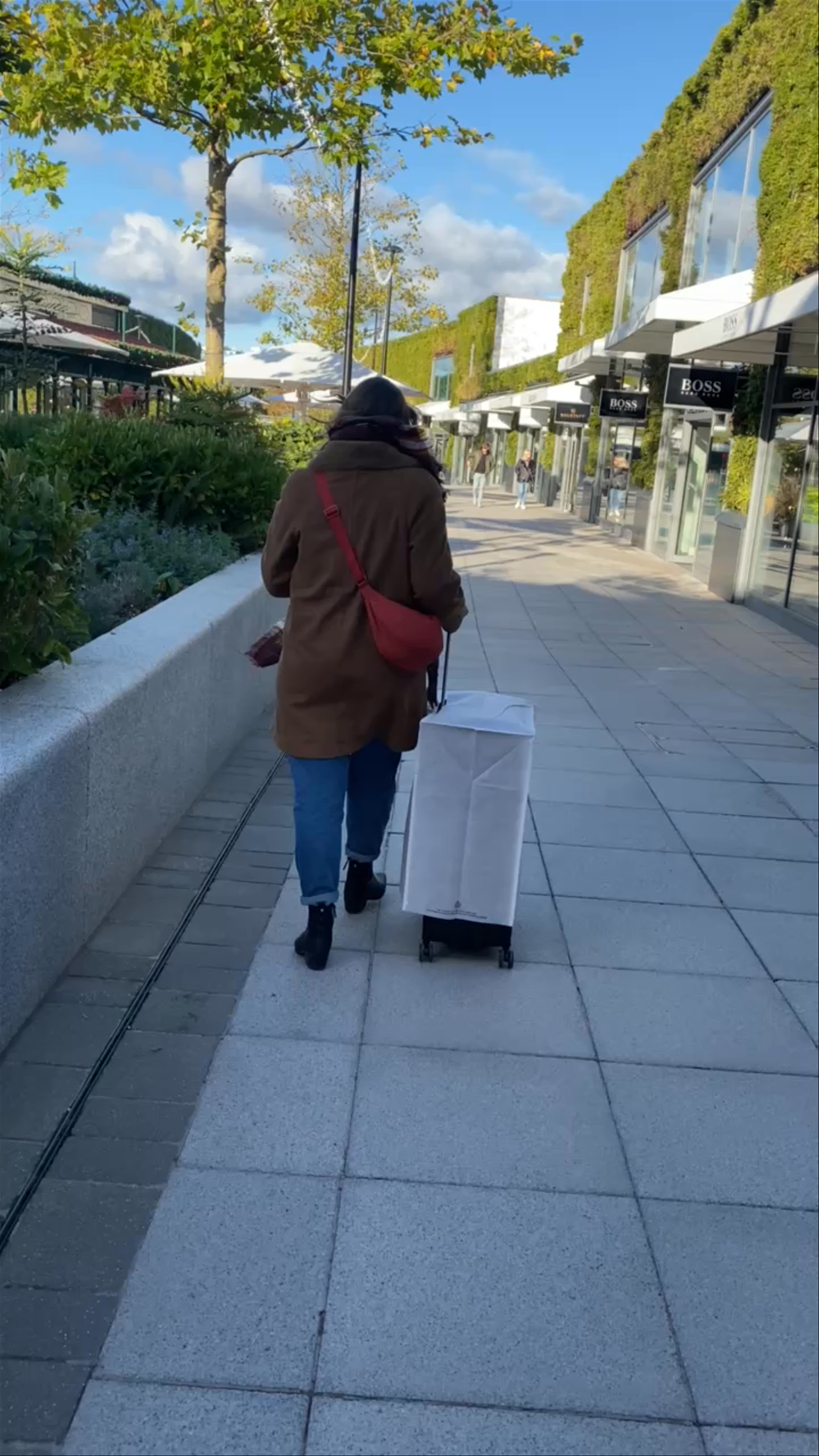 Ashford Outlet Shop - Woking & Sam Beare Hospice and Wellbeing Car