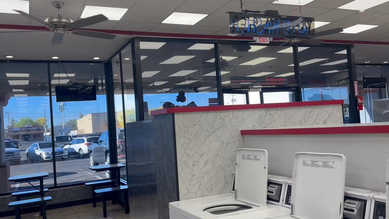 Coin Less Laundry - Big and clean - Laundromat Near Me - Tucson, Arizona