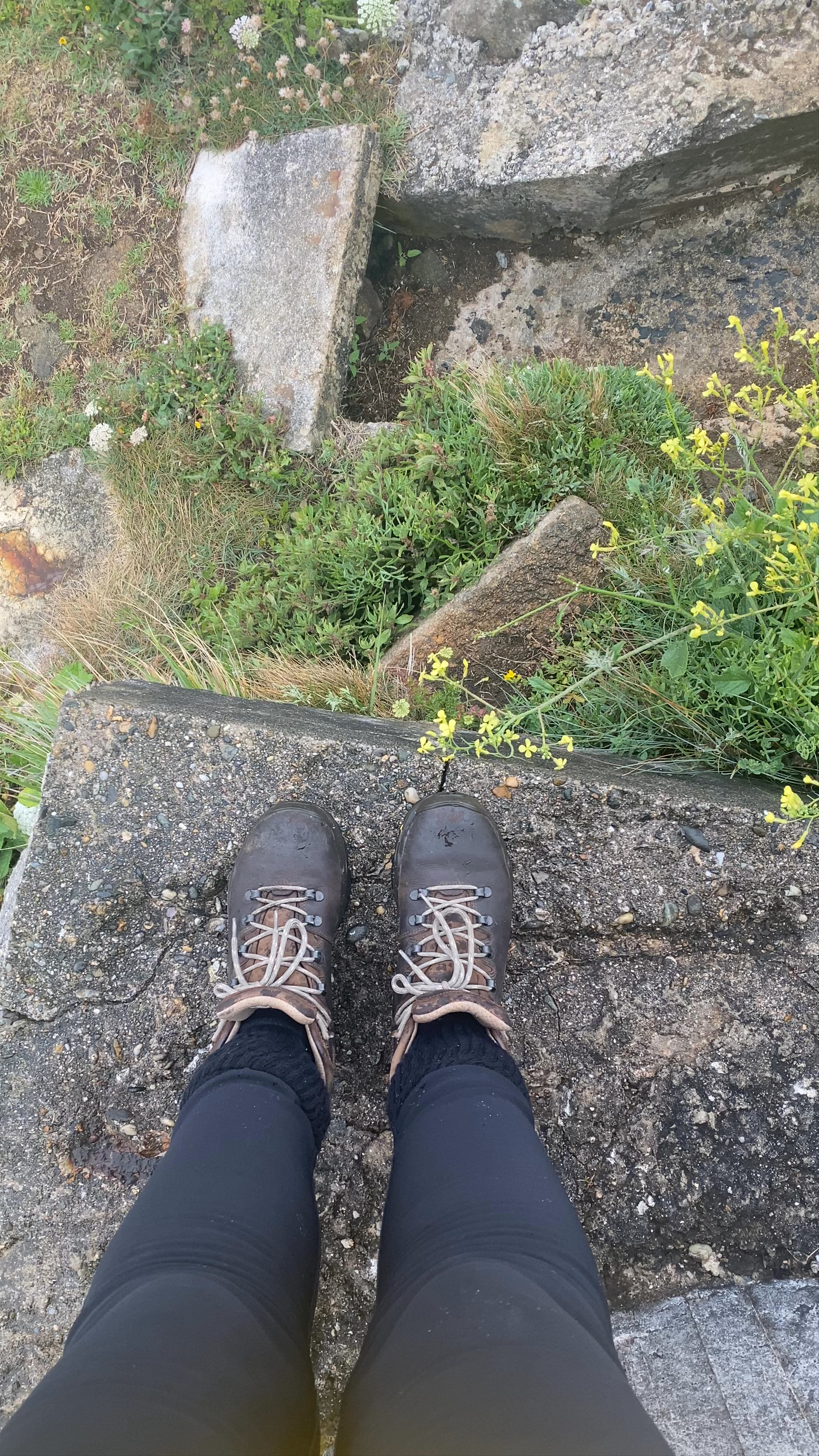 Le Phare du Petit Minou: Coastal Lighthouse Adventure in Brittany, France