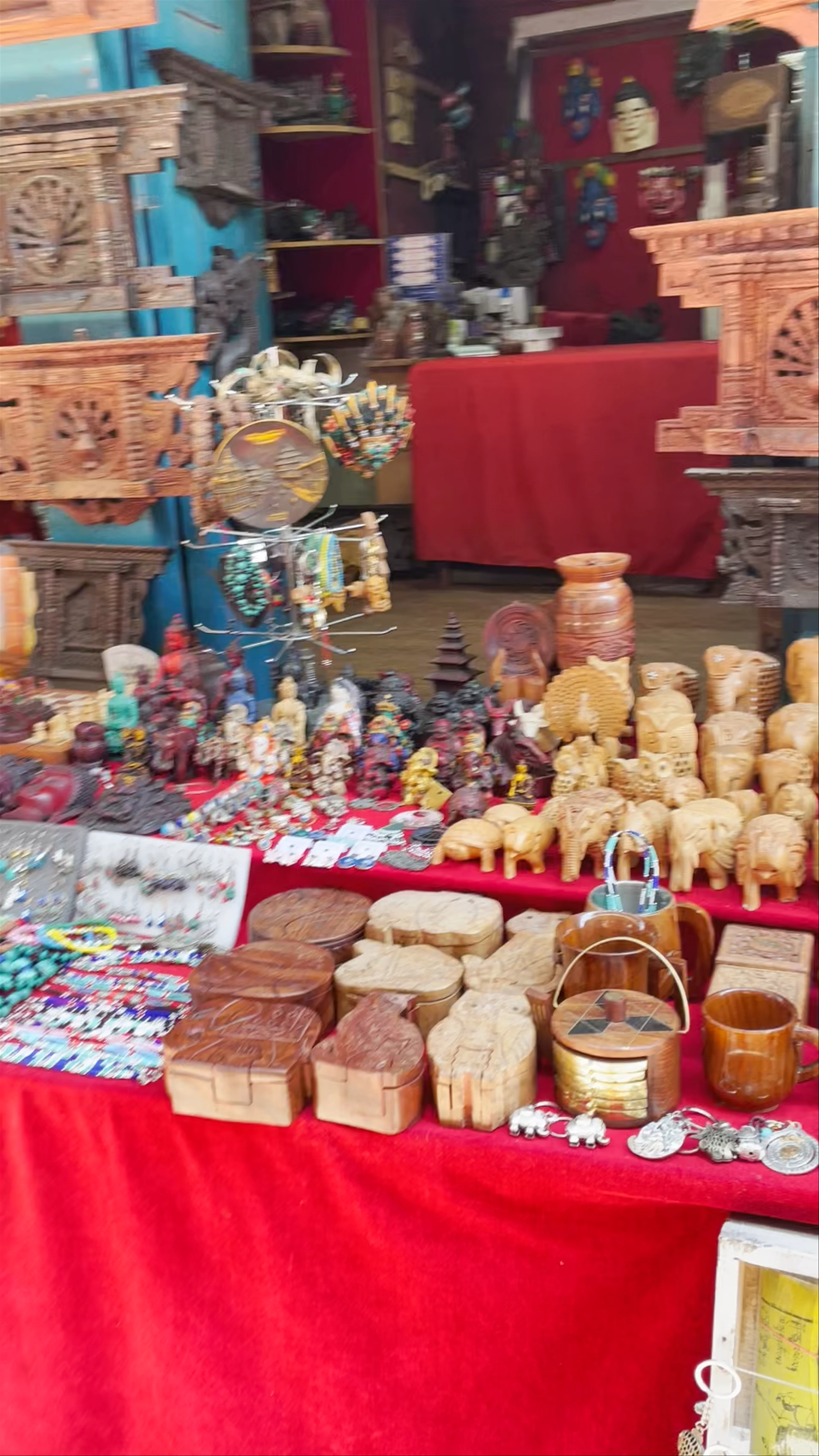 Tourism Market, राम मन्दिर सडक