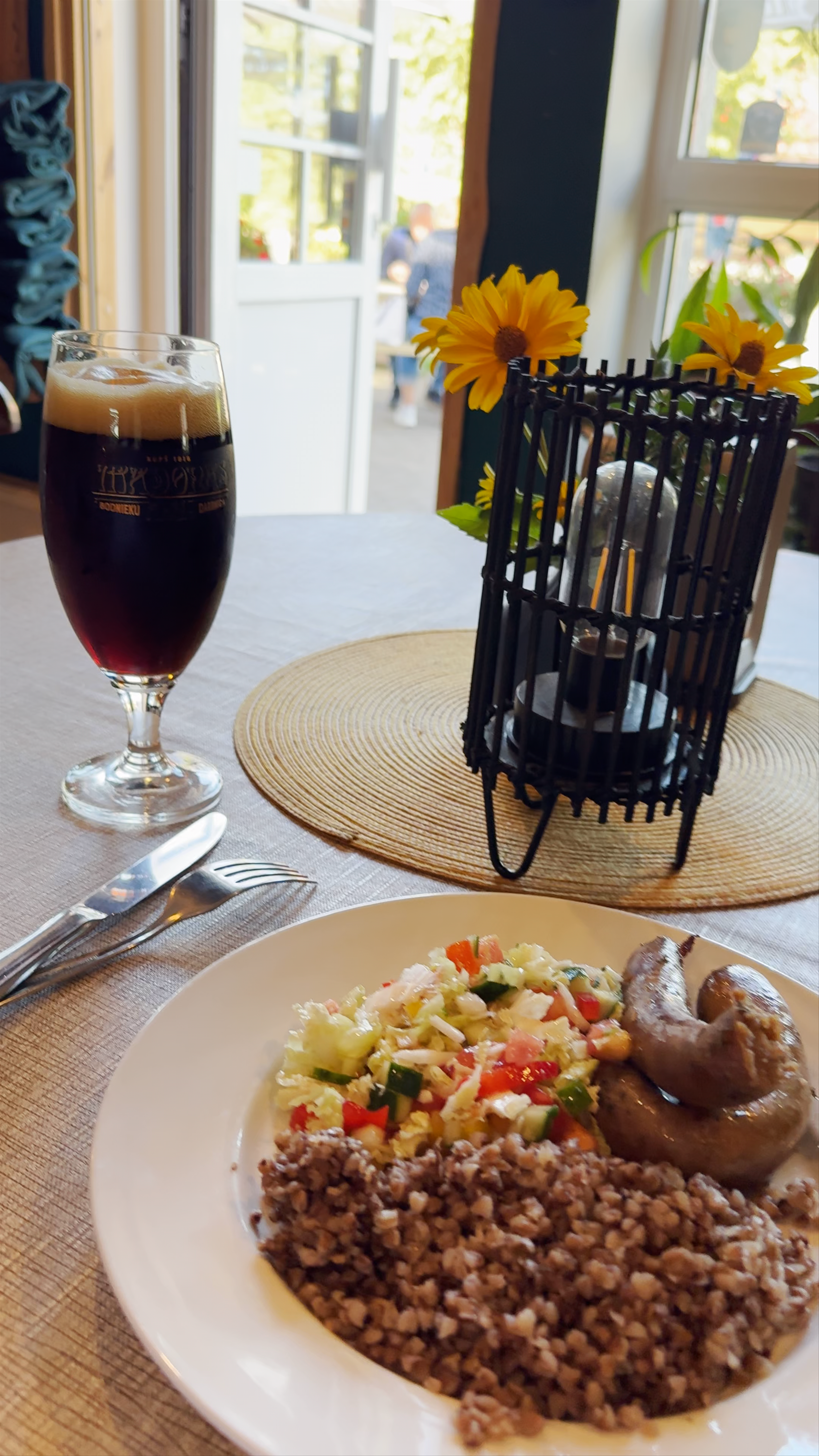 SOMERSĒTA Kafejnīca