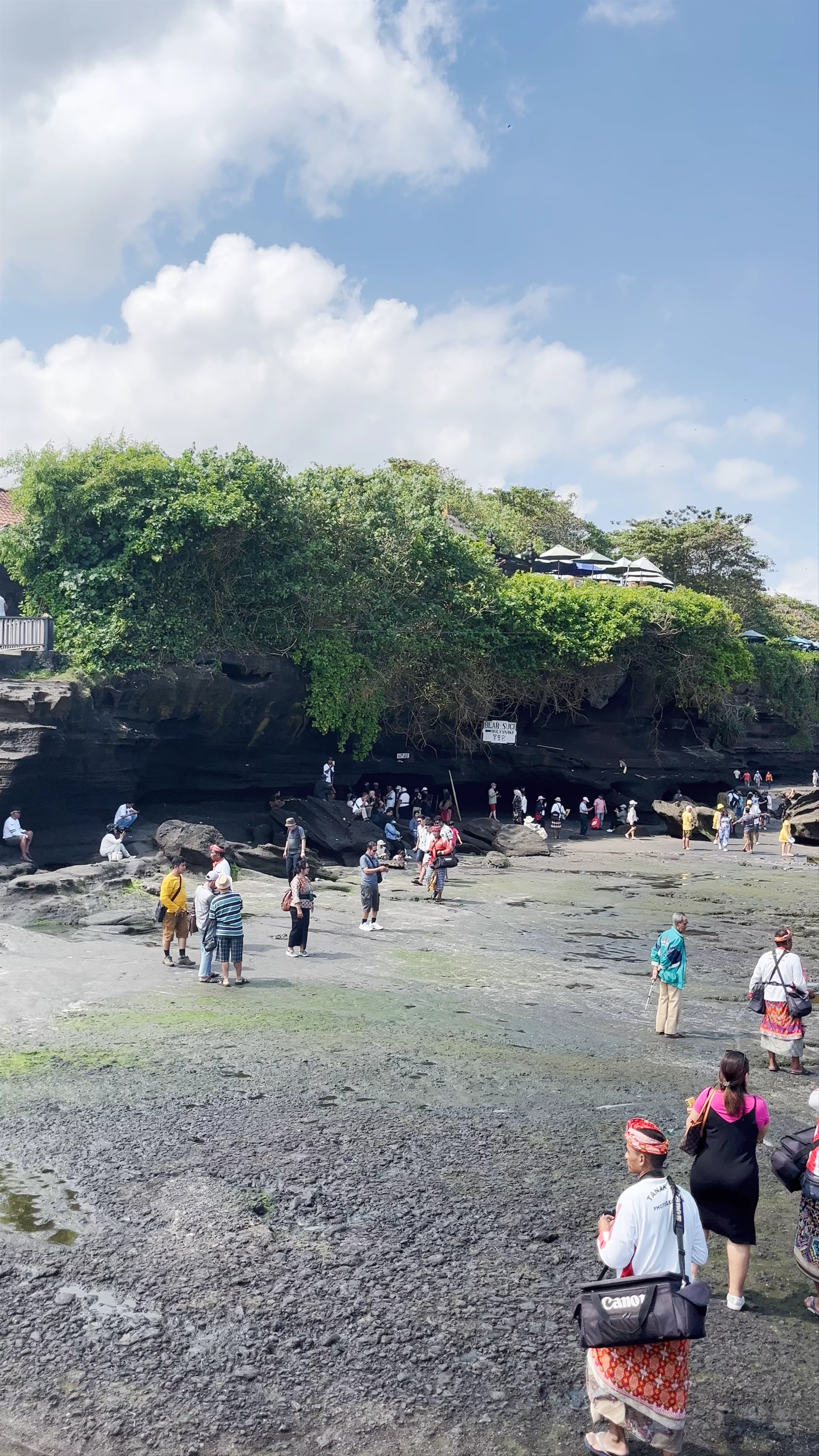 Temple Tanah Lot, Tanah Lot, Limo, Depok City, West Java, Indonesia