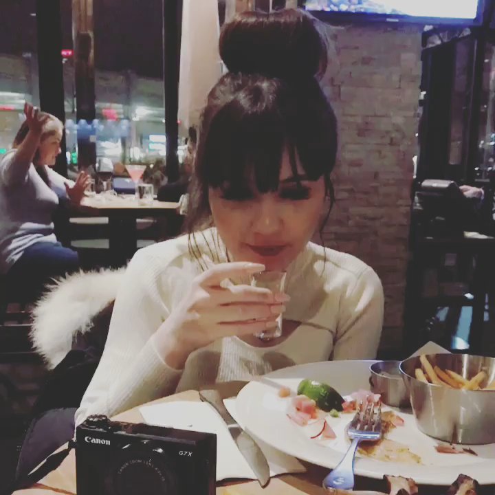 Earls Kitchen + Bar - Canadian (New) Near Me - Mississauga, Ontario