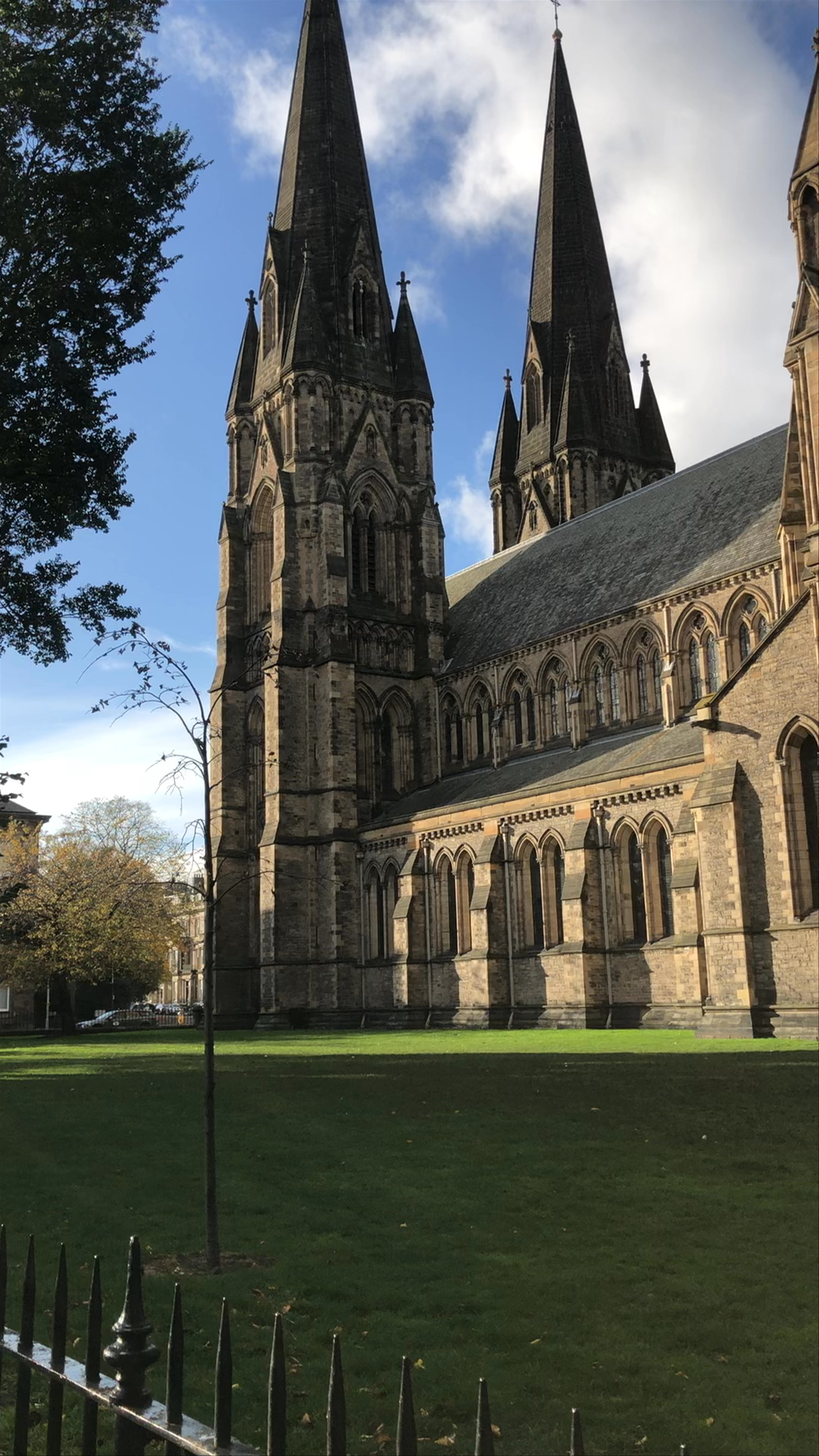 St Marys Cathedral: Gothic Grandeur in Edinburgh