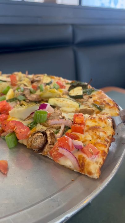 Round Table Pizza - Pizzas - Pizza Near Me - Las Vegas, Nevada