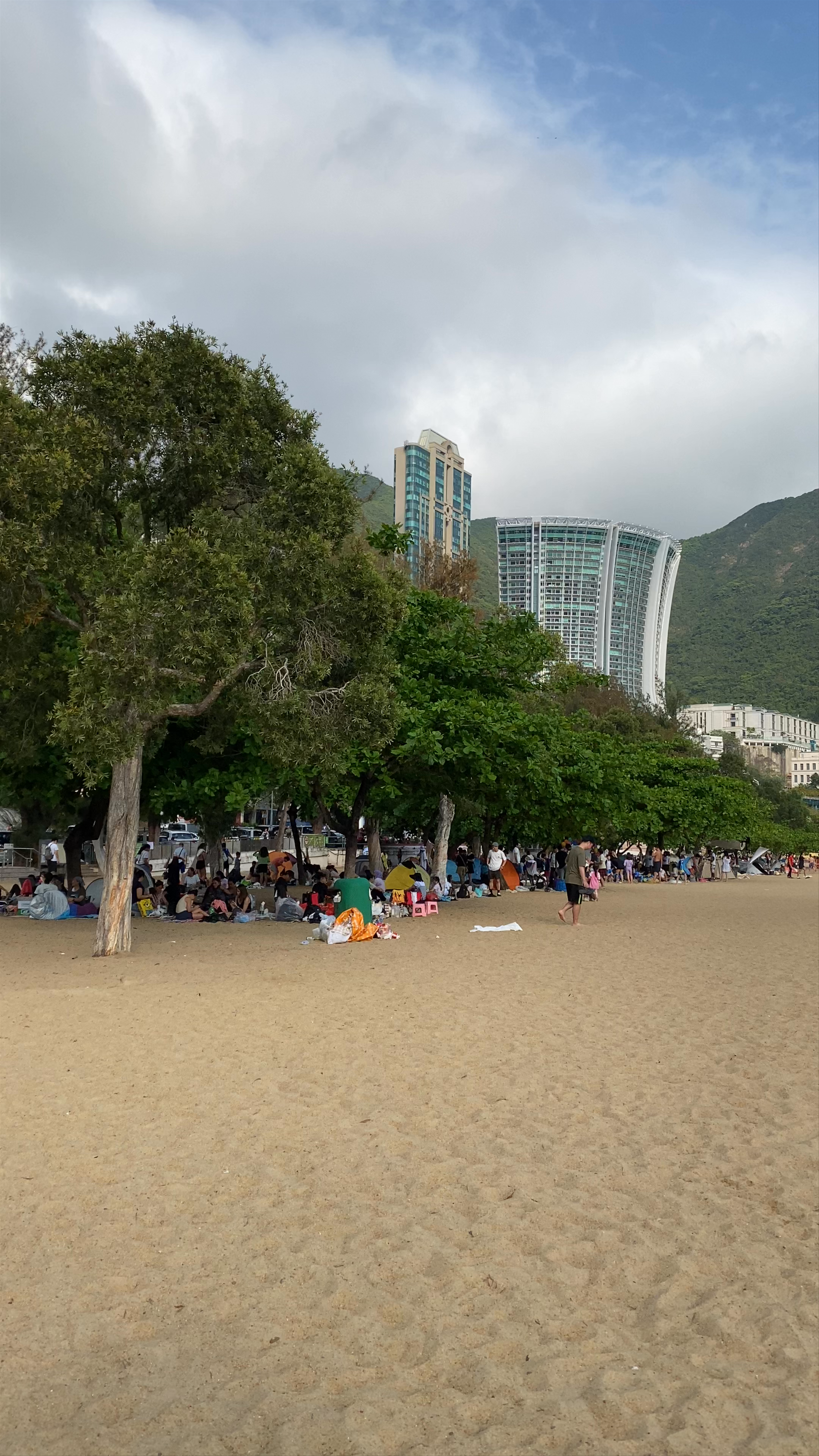 Relaxing Vibes at Repulse Bay Beach, Hong Kong