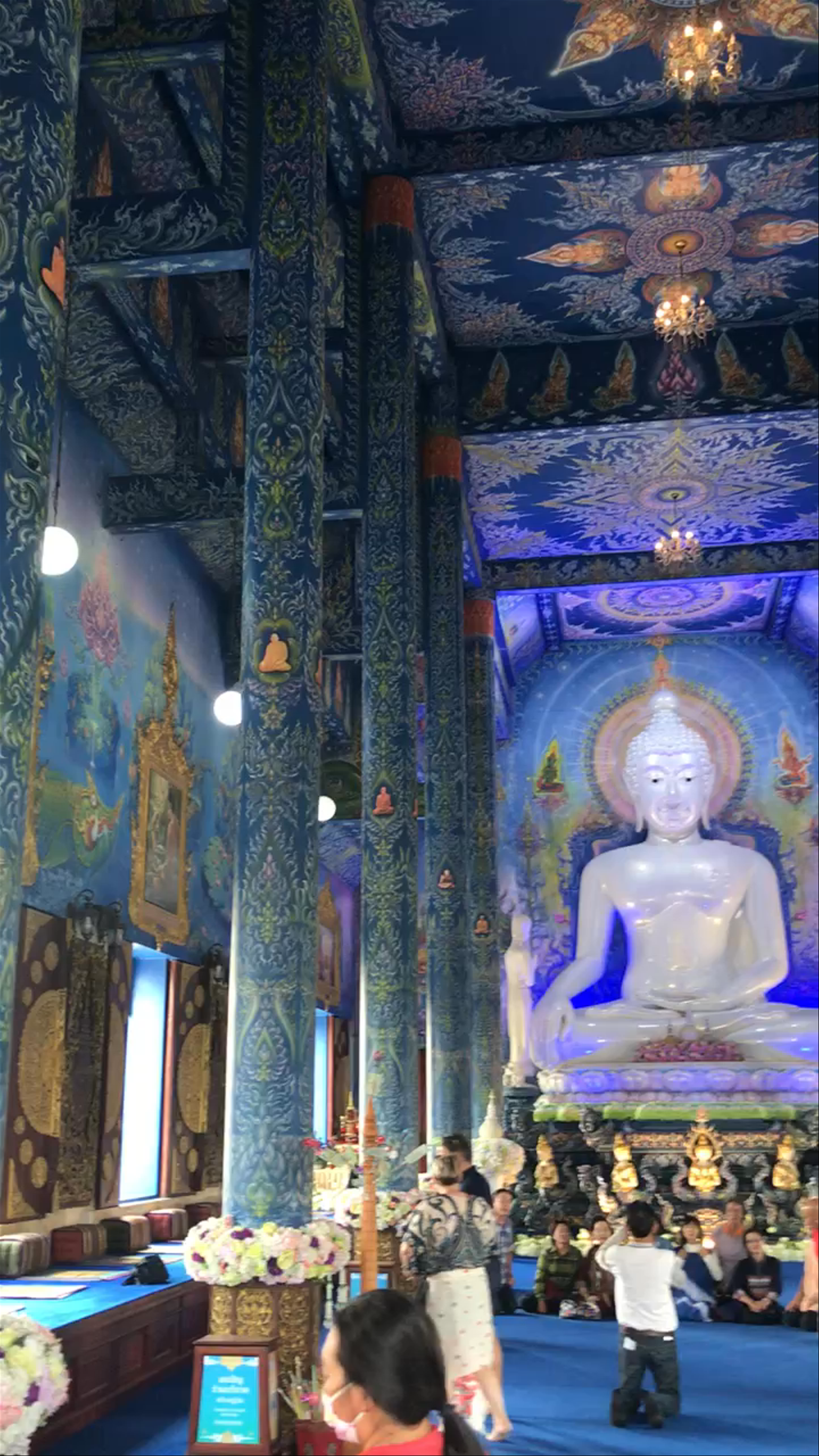 Wat Rong Suea Ten (Blue Temple): A Mystical Meditation in Chiang Rai