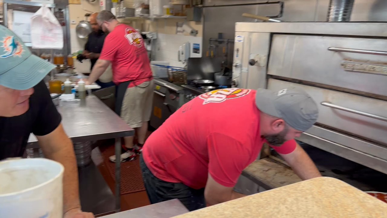 Boynton Pizza - Friendly Crew - Pizza Near Me - Boynton Beach, Florida