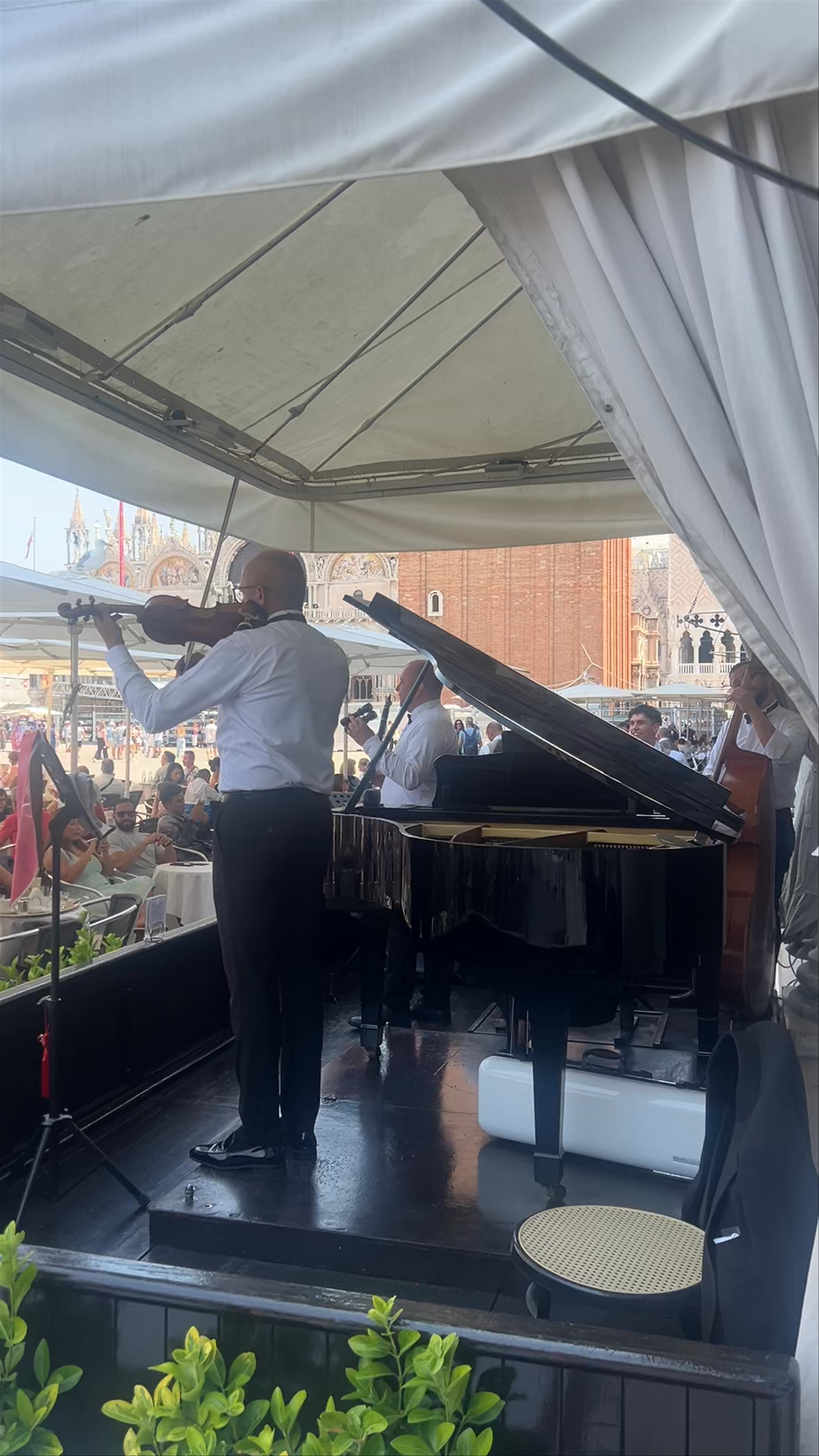 Caffè Florian: Iconic Venetian Elegance with Live Classical Music
