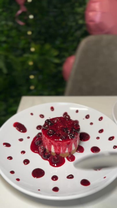 Cannolo - Desserts Near Me - Seattle, Washington