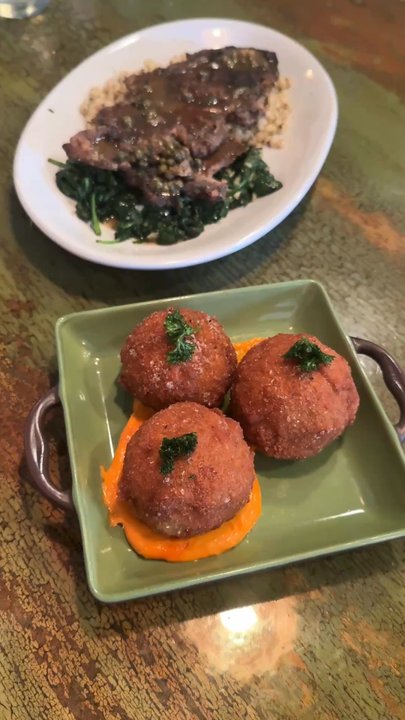 Sweet Ps - Oyster mushroom piccata and scallop paella arancini - Cocktail Bars Near Me - Richmond, Virginia