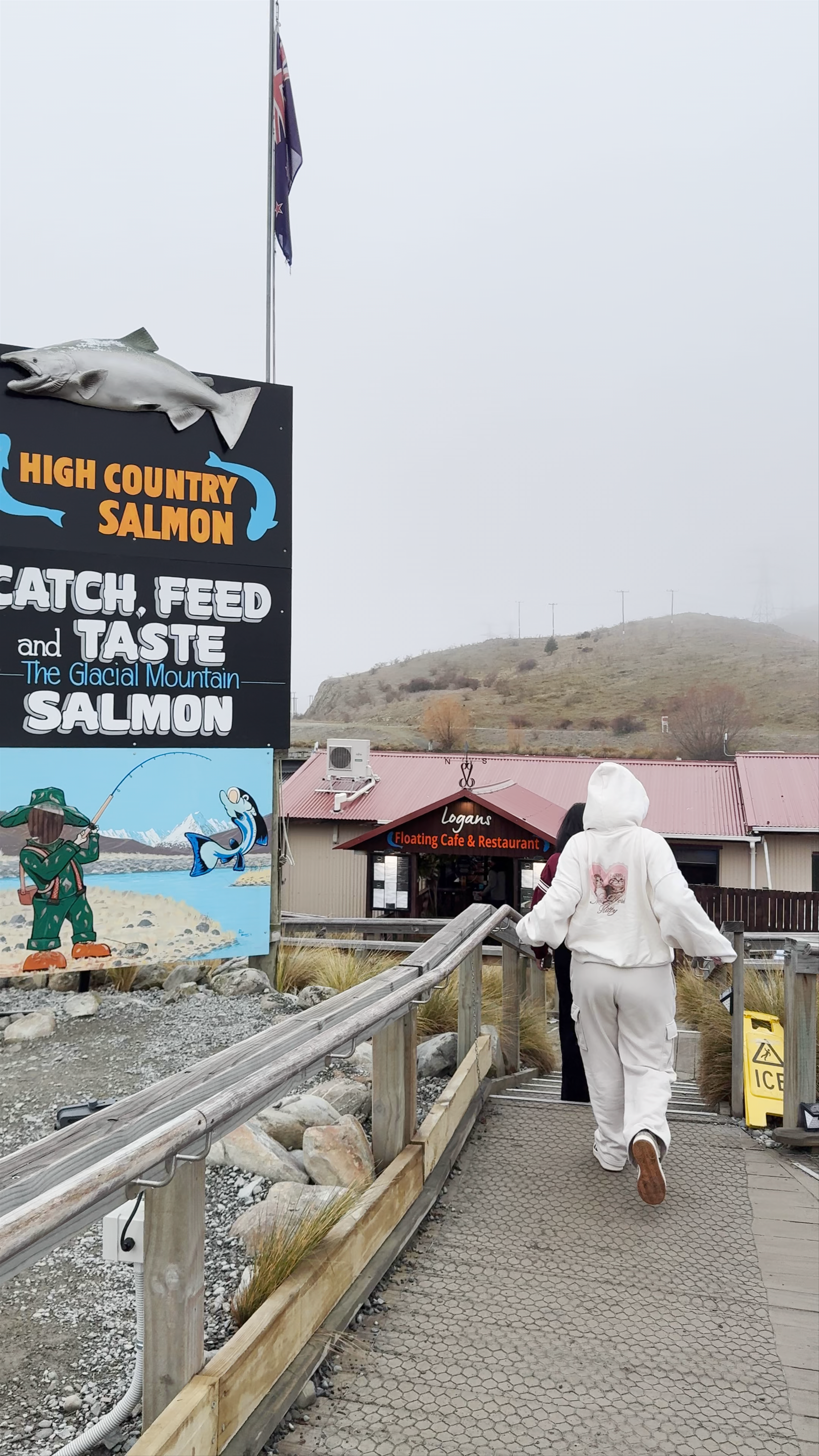 High Country Salmon Twizel-Omarama Road