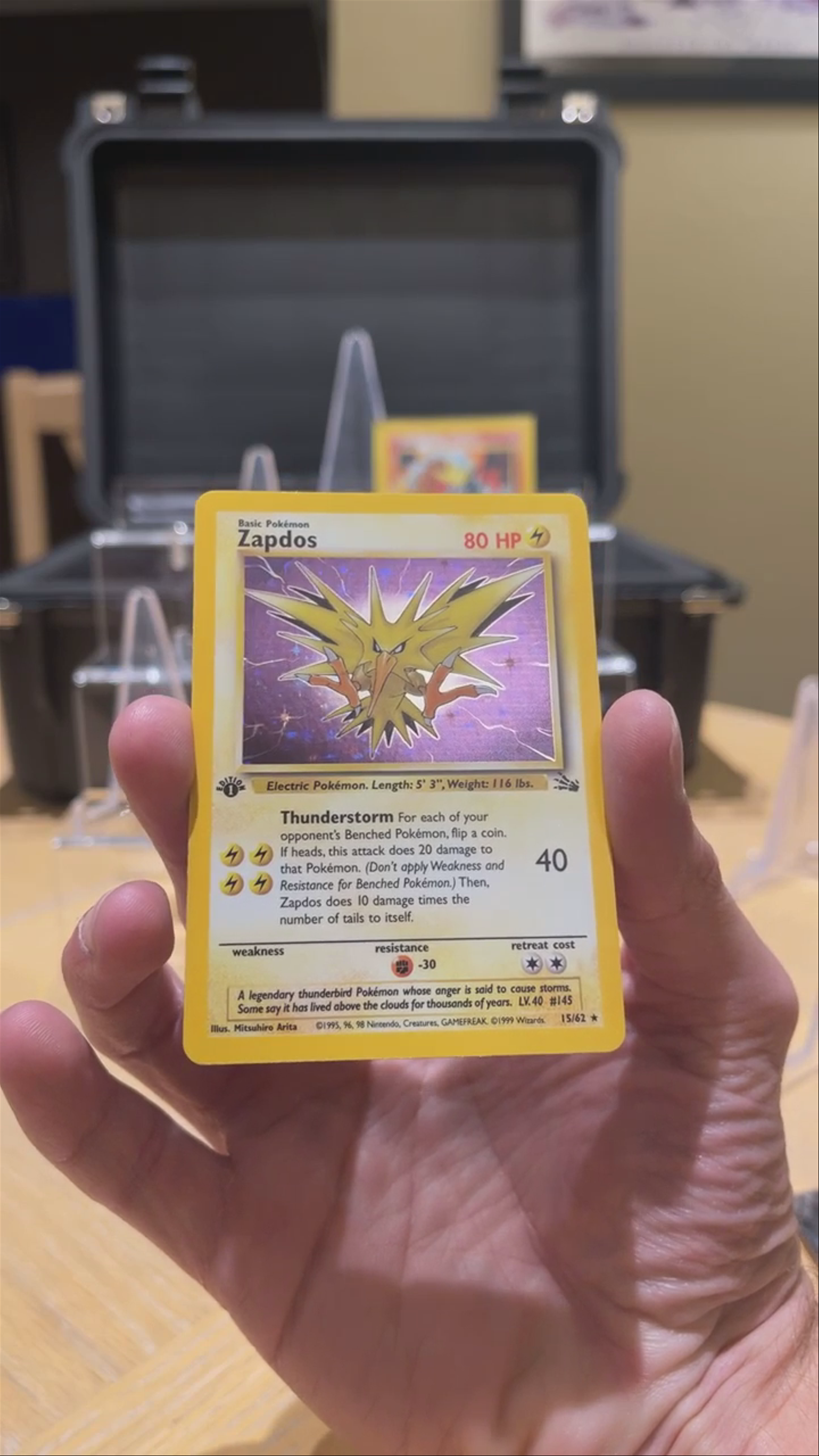 1ST EDITION FOSSIL HOLO ZAPDOS PULL 