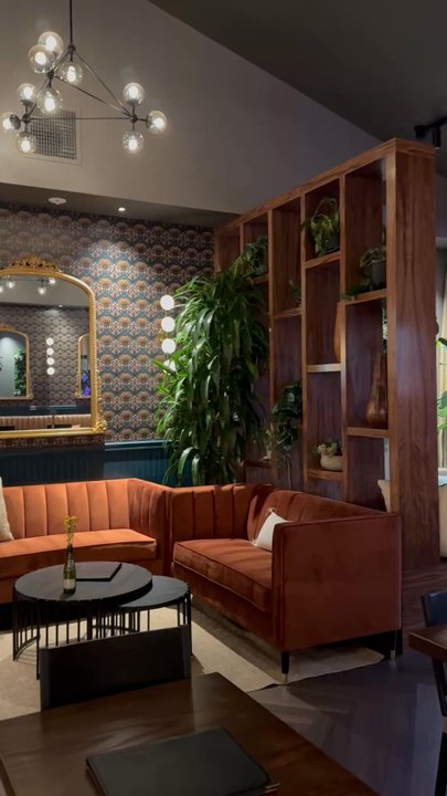 Mog Asu - Cute interior - Wine Bars Near Me - Tiburon, California