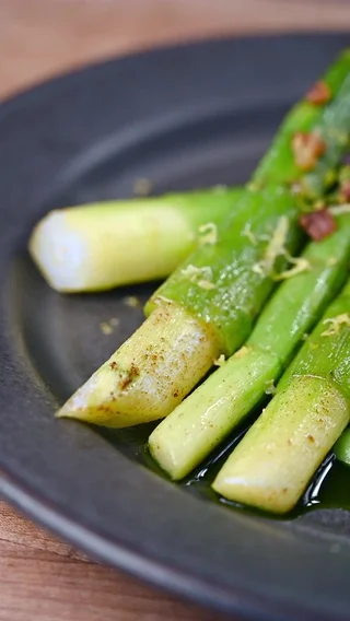 Asparagus with Spelt Risotto