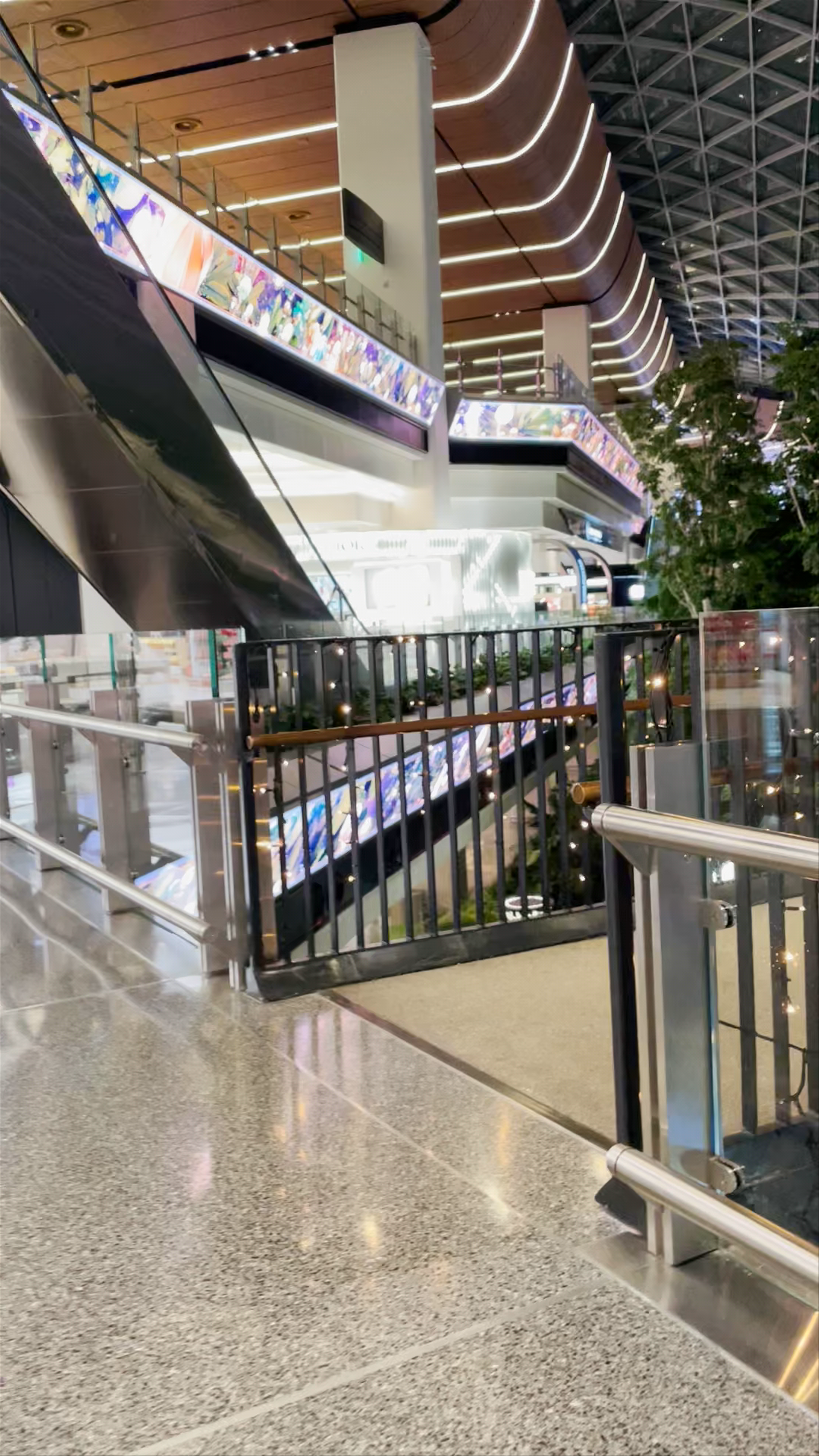 Hamad International Airport (DOH)