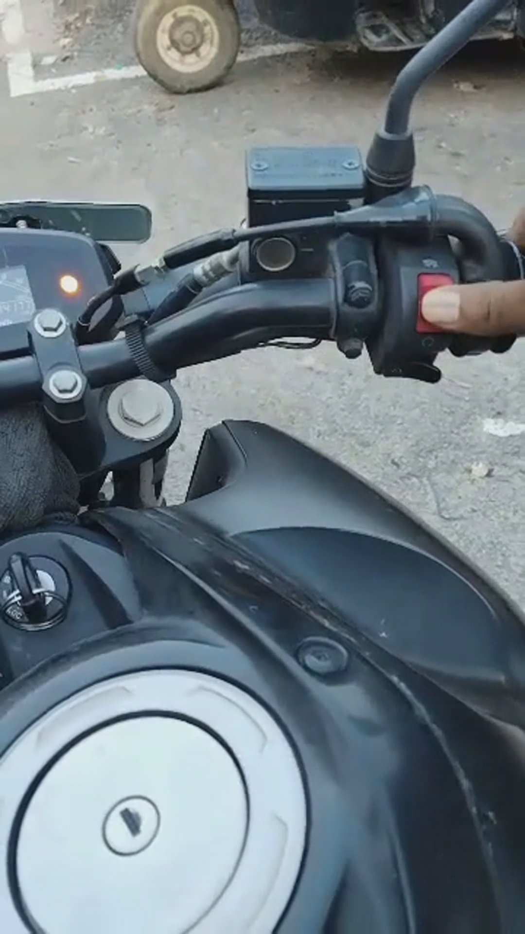 Walk-around video thumbnail