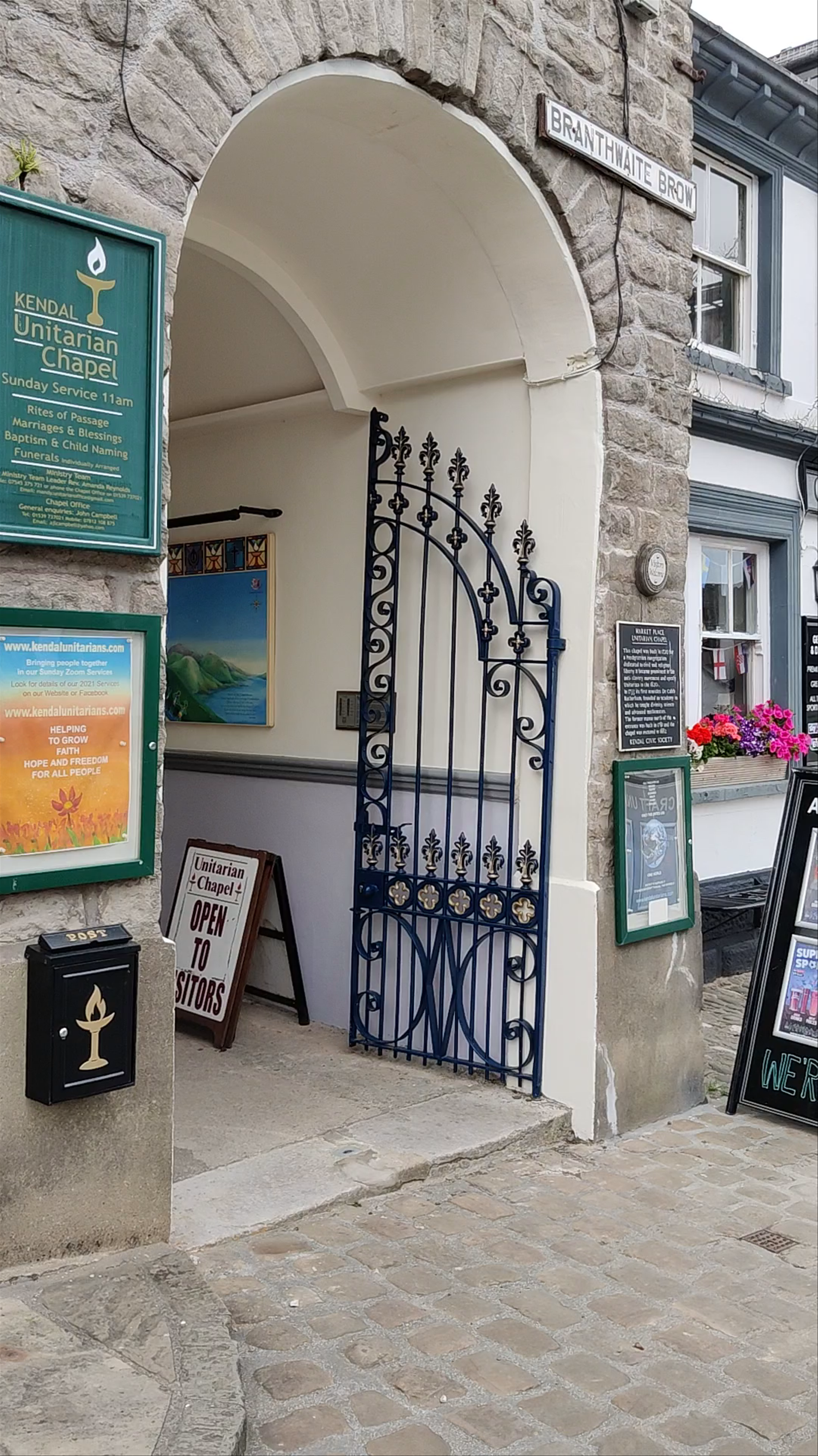 Charming Streets of Kendal, England – A Historic Town Walk