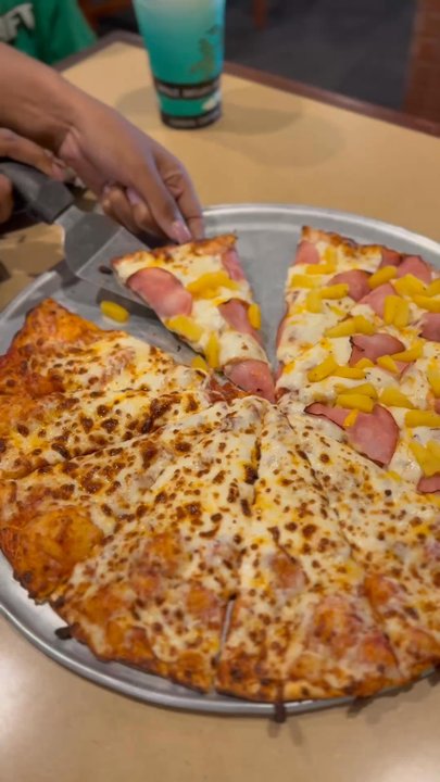 Round Table Pizza - 2 large 1/2 and 1/2 pizzas - Pizza Near Me - Honolulu, Hawaii