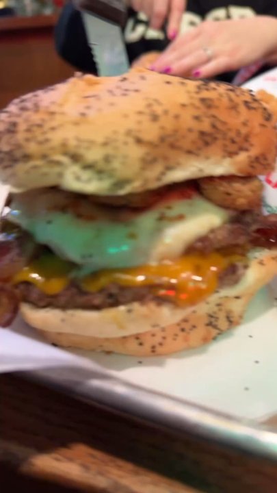 Jakes Burgers and Beer - American Near Me - Grapevine, Texas