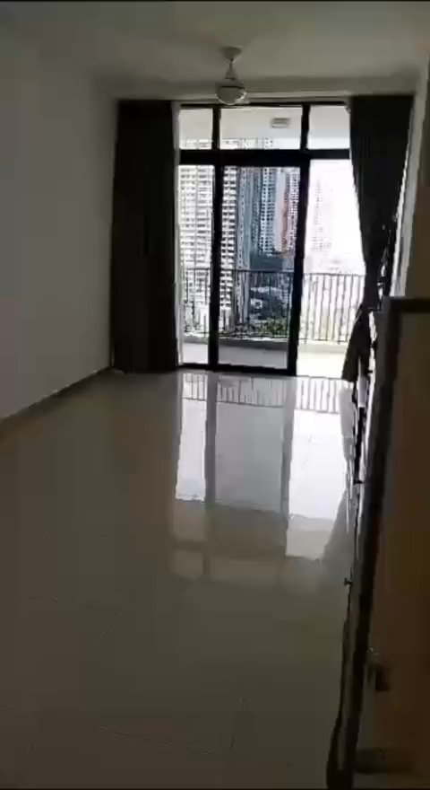 undefined of 915 sqft Condo for Rent in The Trilinq - Project Photos 15