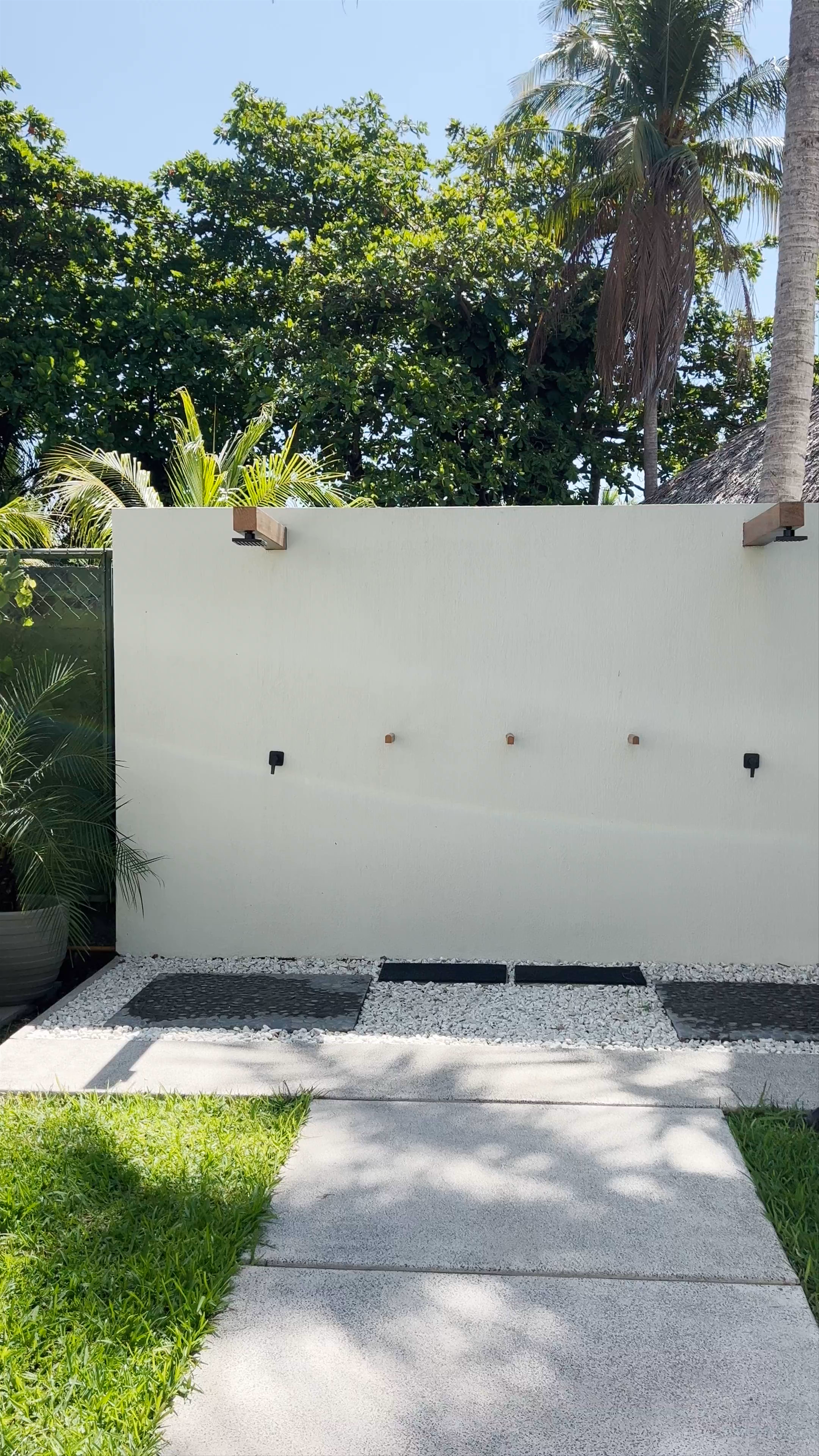 Mirasurf Hotel & Waves